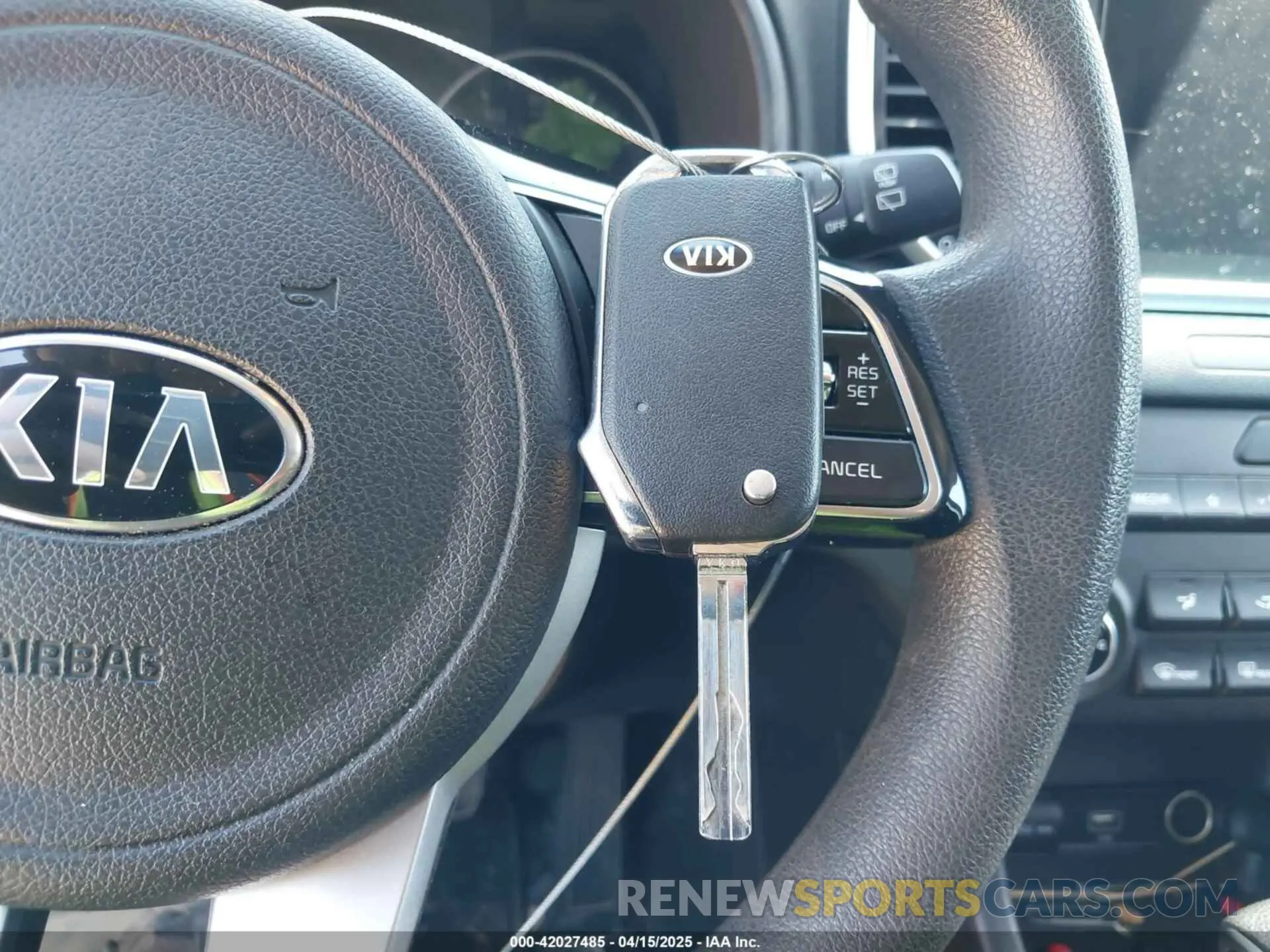 11 Photograph of a damaged car KNDPM3AC4M7892814 KIA SPORTAGE 2021