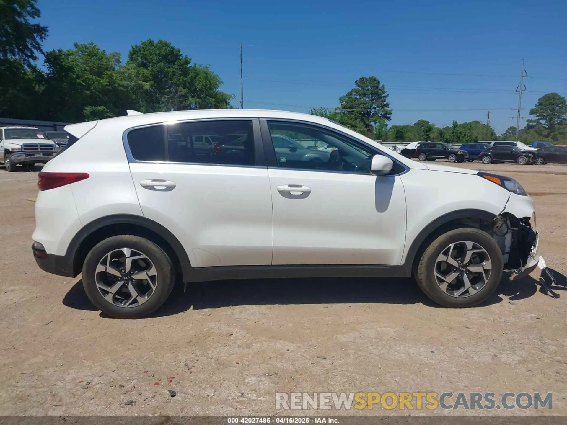 13 Photograph of a damaged car KNDPM3AC4M7892814 KIA SPORTAGE 2021