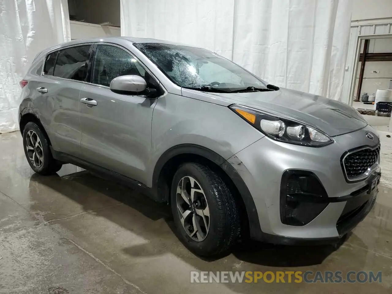 4 Photograph of a damaged car KNDPM3AC4M7904640 KIA SPORTAGE 2021