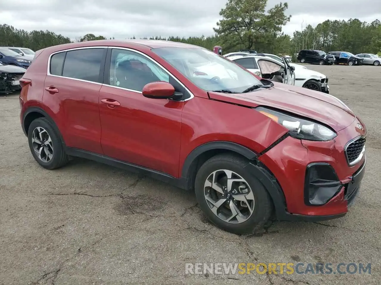4 Photograph of a damaged car KNDPM3AC4M7927593 KIA SPORTAGE 2021