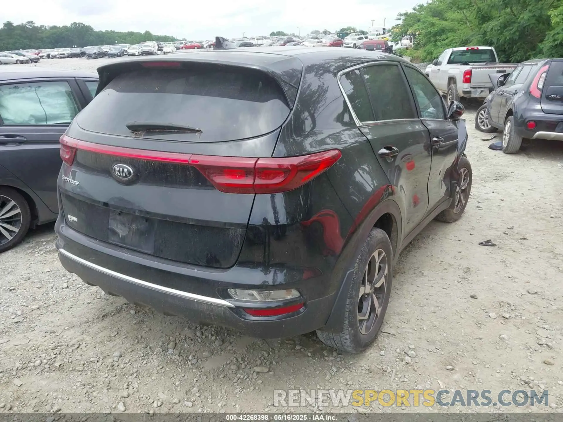 4 Photograph of a damaged car KNDPM3AC5M7930664 KIA SPORTAGE 2021