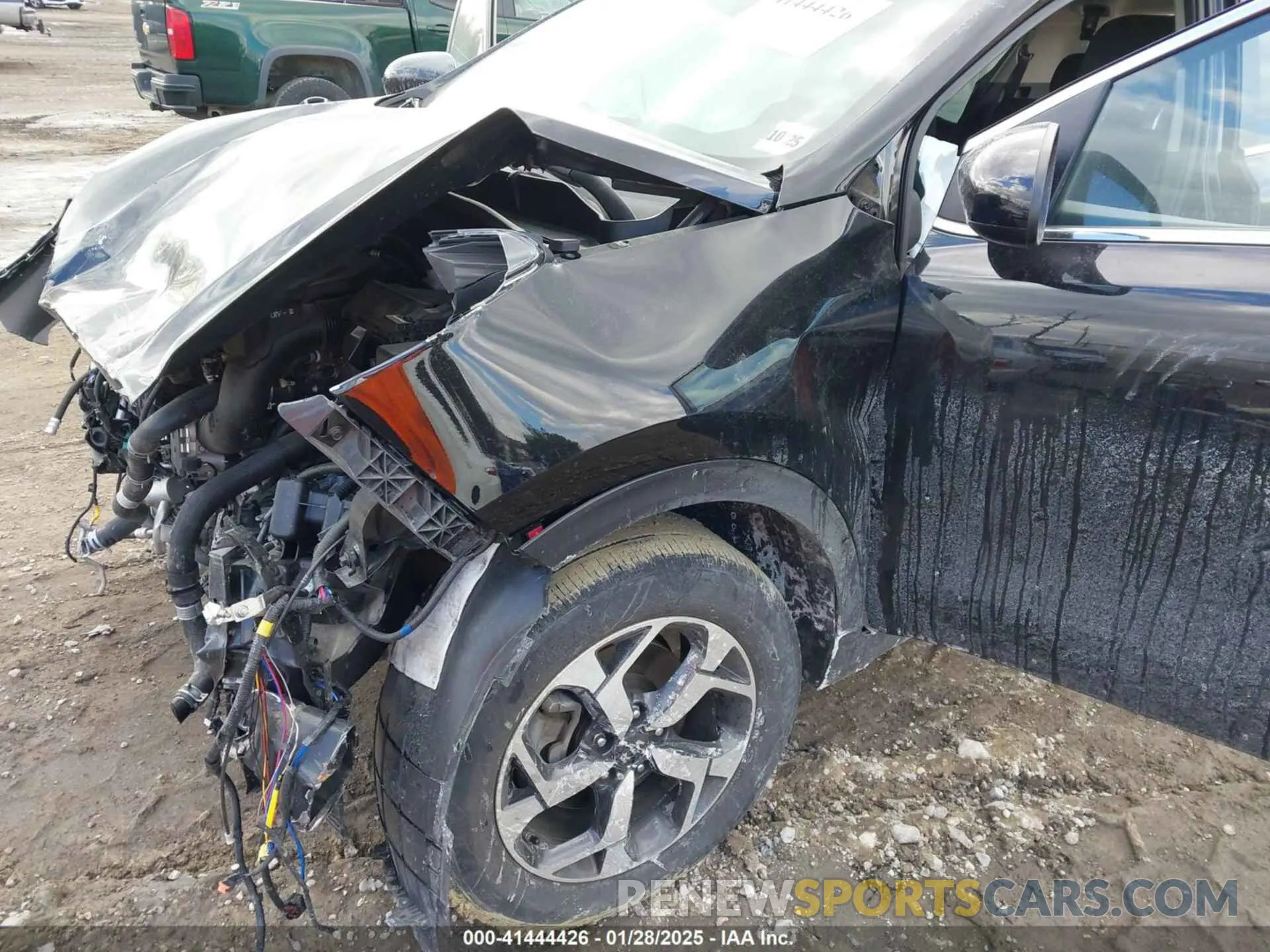18 Photograph of a damaged car KNDPM3AC6M7845686 KIA SPORTAGE 2021