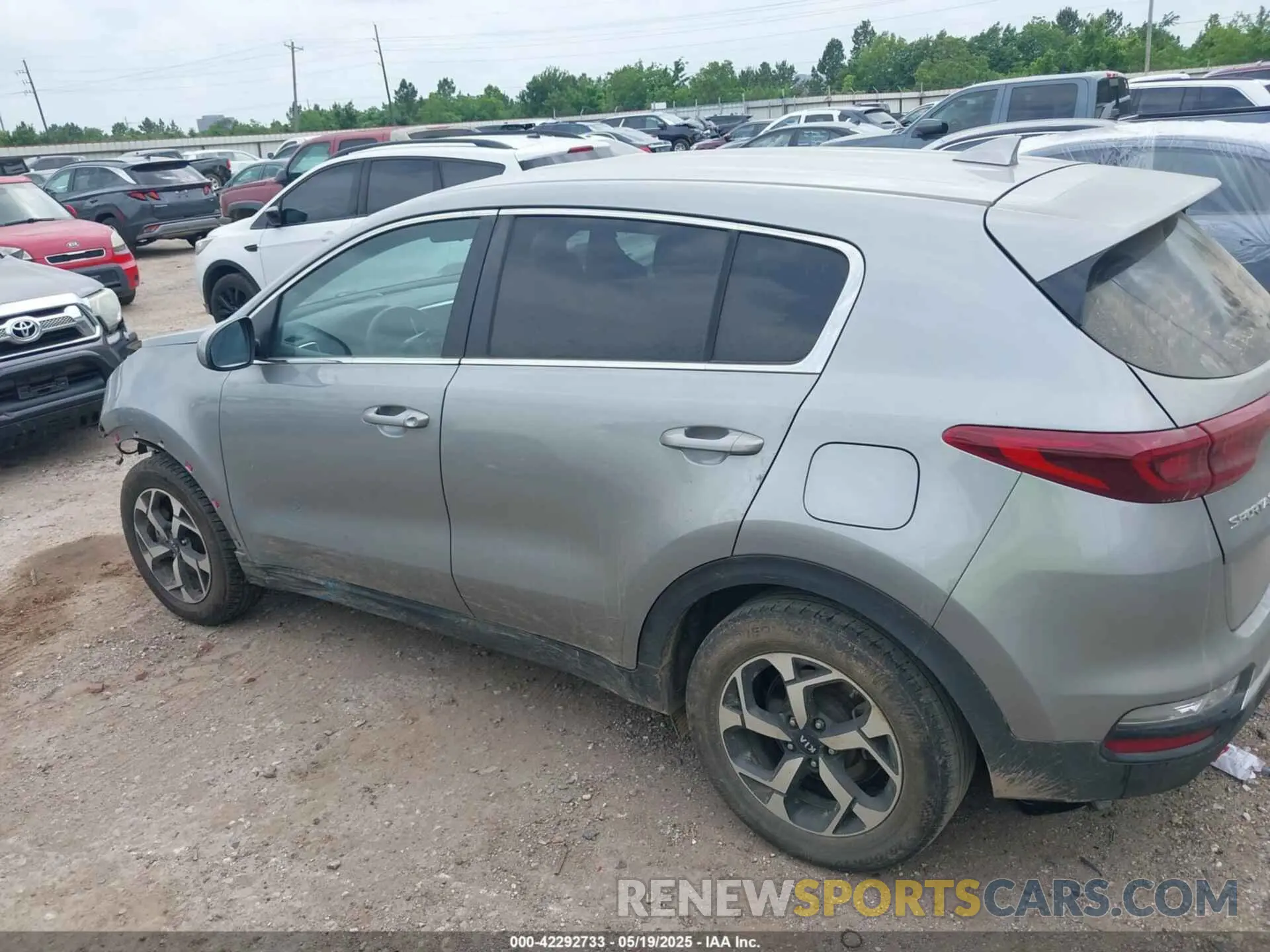 15 Photograph of a damaged car KNDPM3AC6M7889283 KIA SPORTAGE 2021