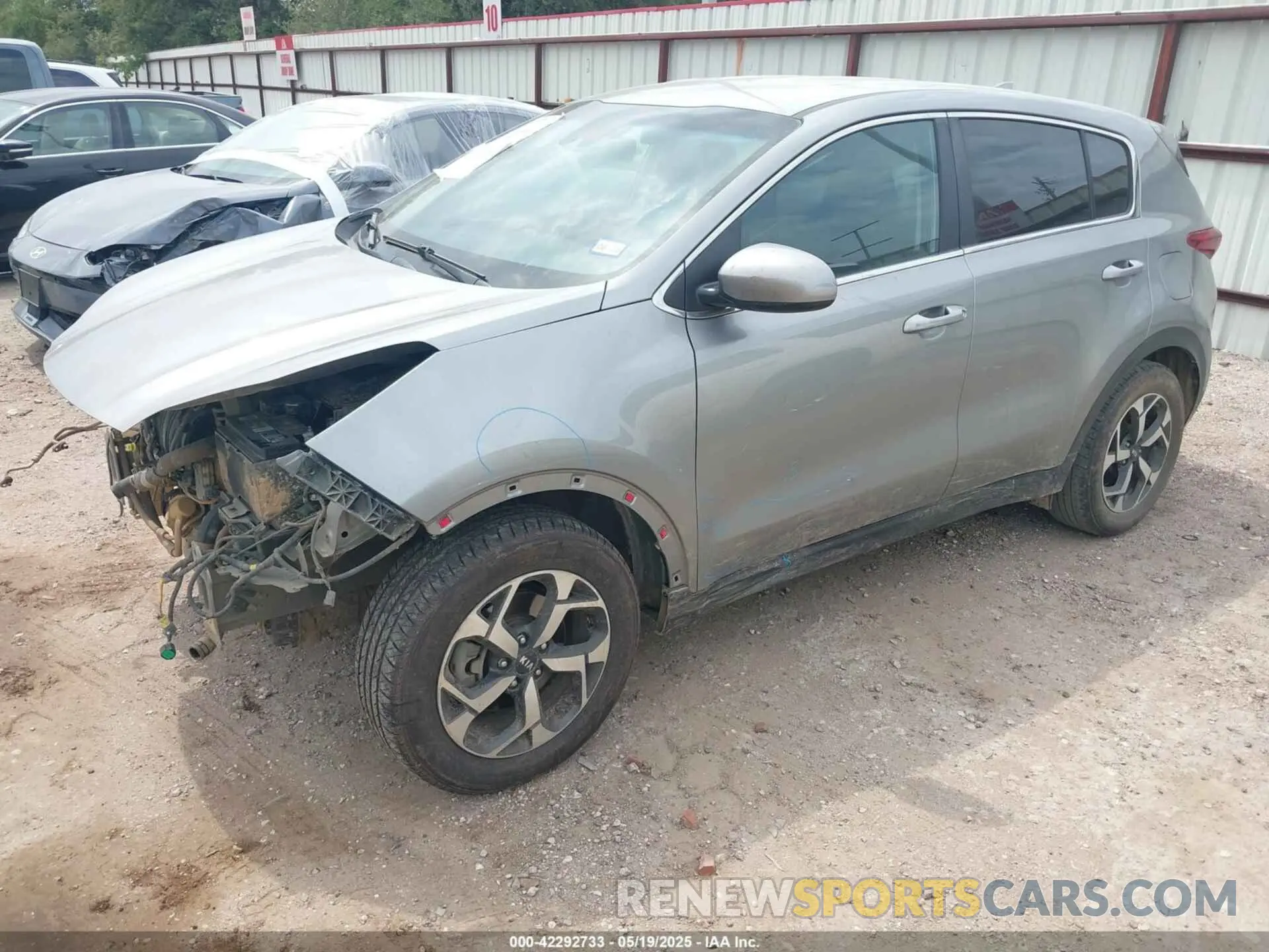 2 Photograph of a damaged car KNDPM3AC6M7889283 KIA SPORTAGE 2021