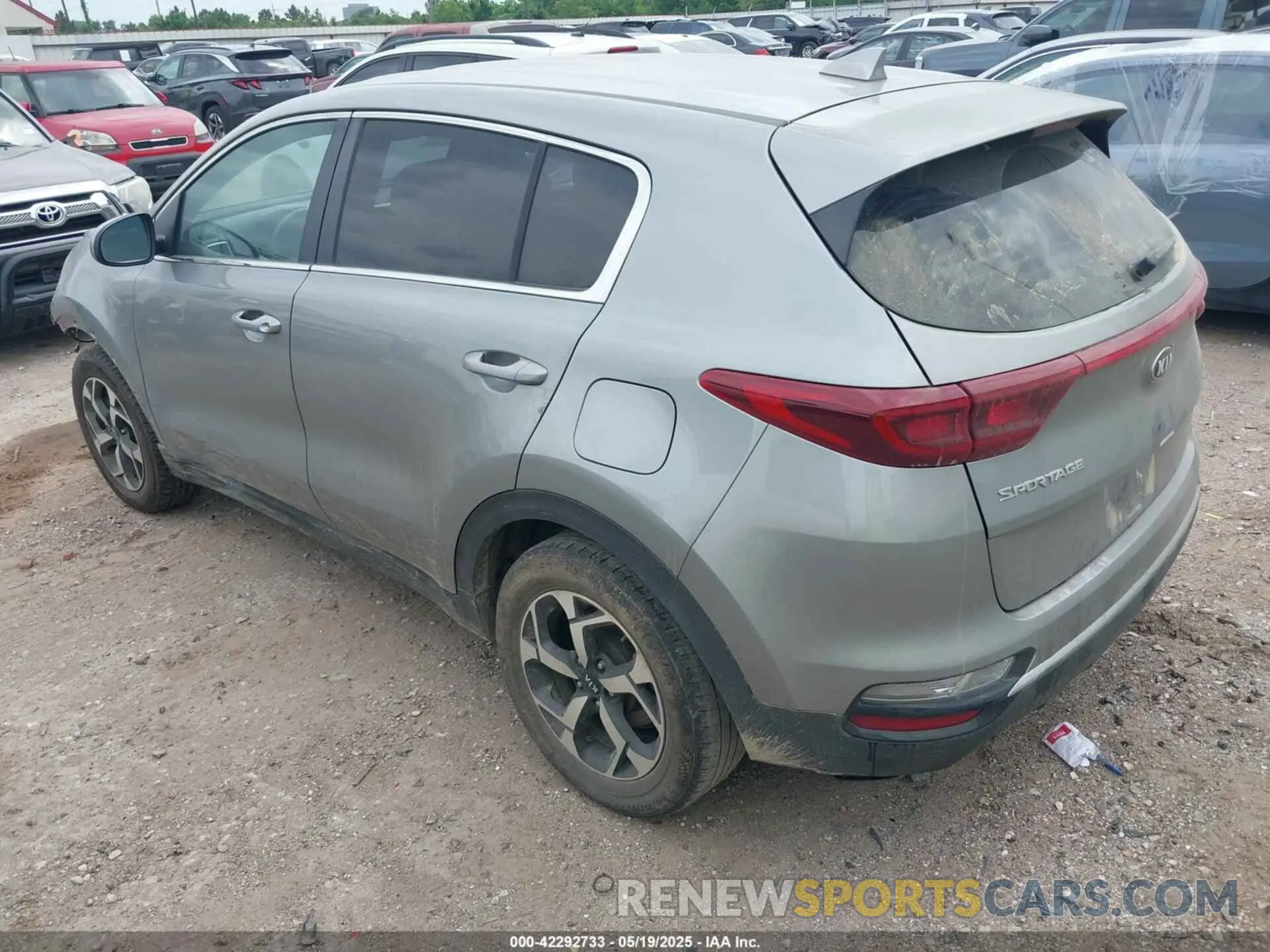 3 Photograph of a damaged car KNDPM3AC6M7889283 KIA SPORTAGE 2021