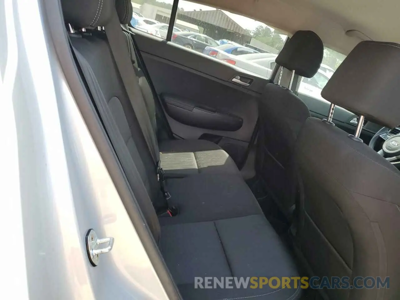 11 Photograph of a damaged car KNDPM3AC6M7925327 KIA SPORTAGE 2021