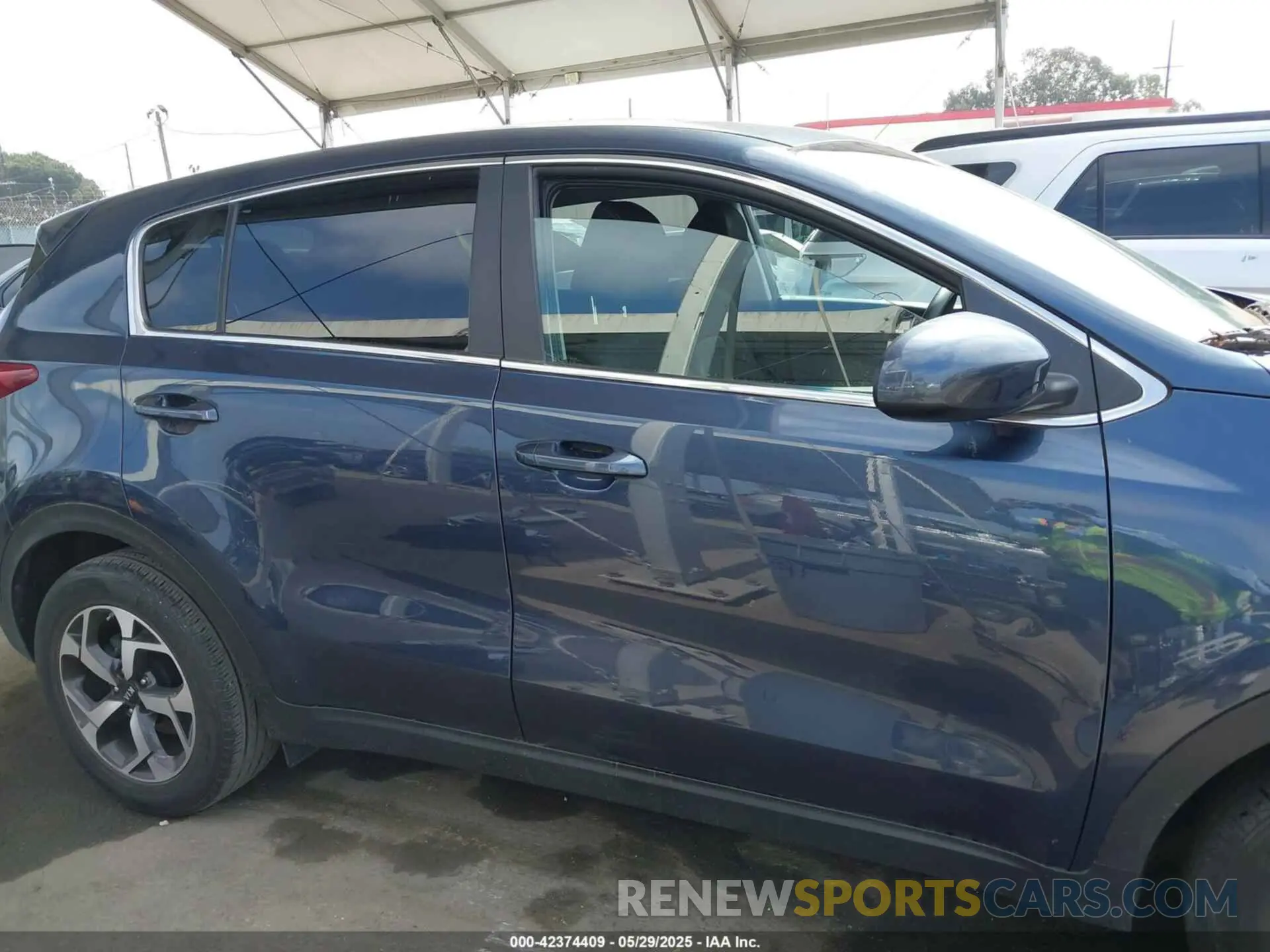 12 Photograph of a damaged car KNDPM3AC6M7932102 KIA SPORTAGE 2021