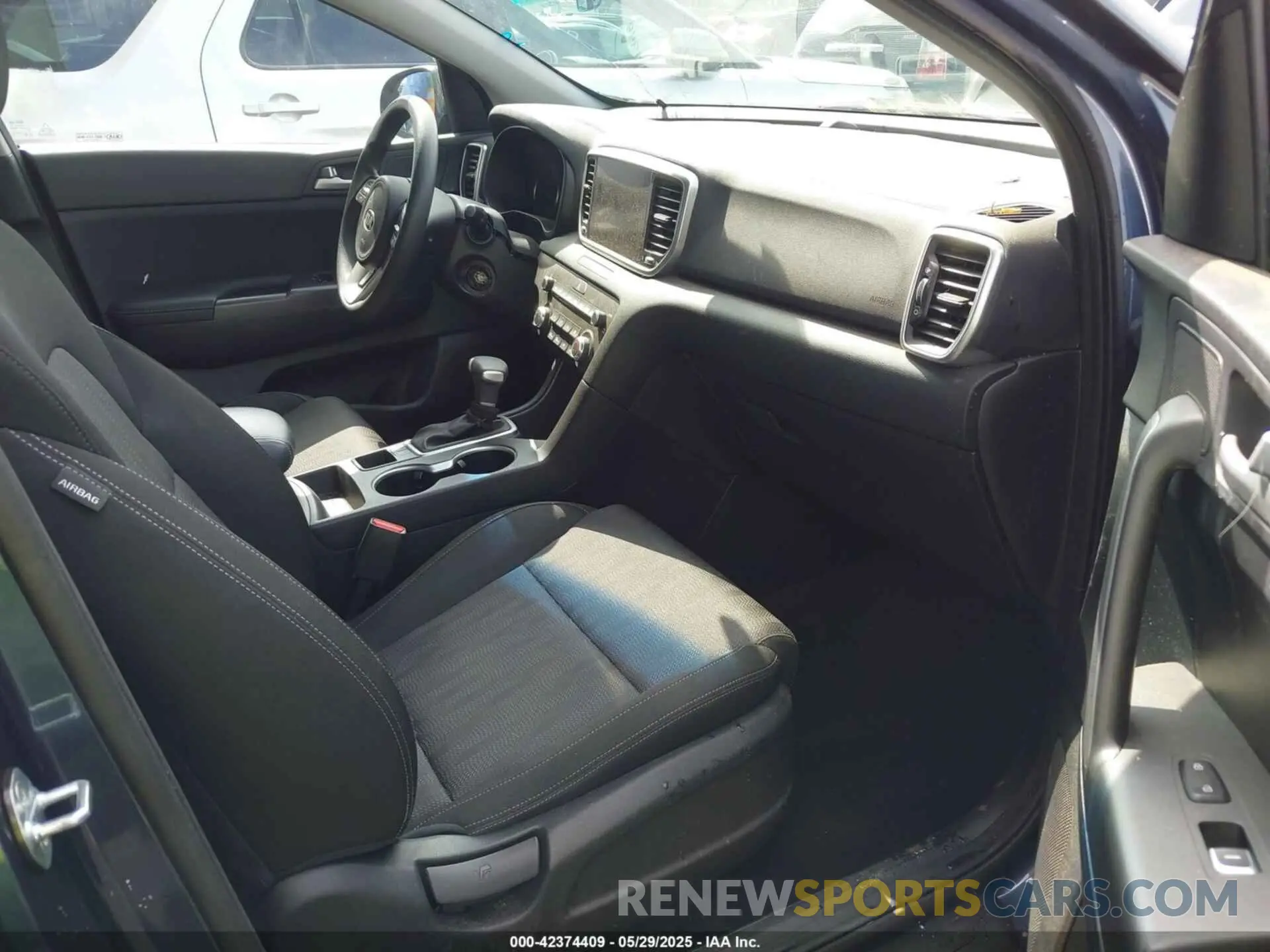 5 Photograph of a damaged car KNDPM3AC6M7932102 KIA SPORTAGE 2021