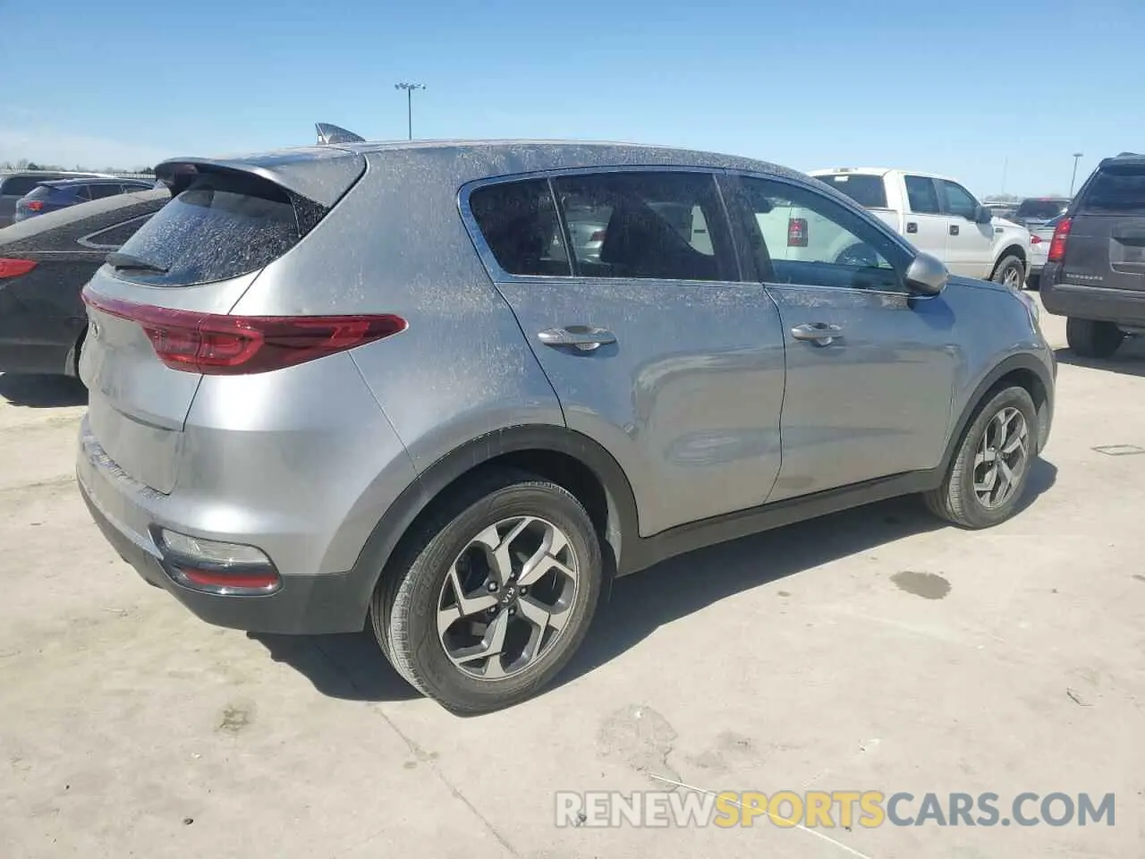 3 Photograph of a damaged car KNDPM3AC6M7945139 KIA SPORTAGE 2021