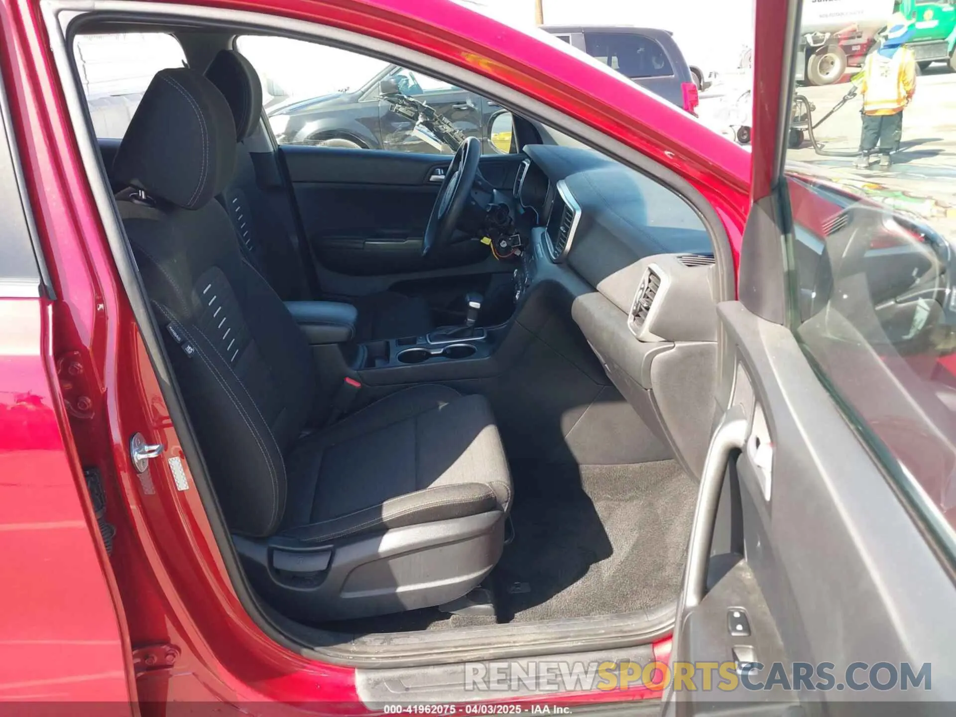 5 Photograph of a damaged car KNDPM3AC7M7877448 KIA SPORTAGE 2021