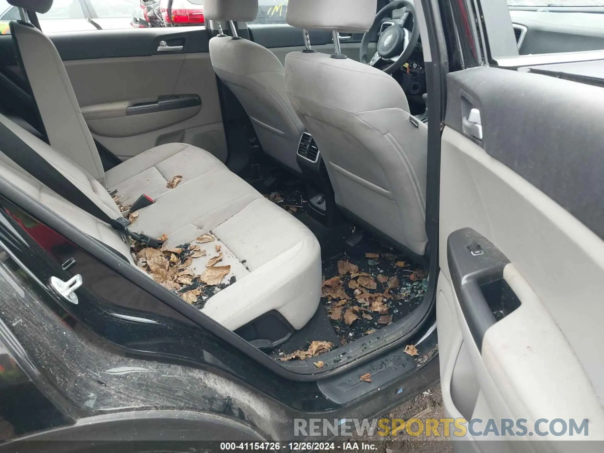 8 Photograph of a damaged car KNDPM3AC7M7879104 KIA SPORTAGE 2021