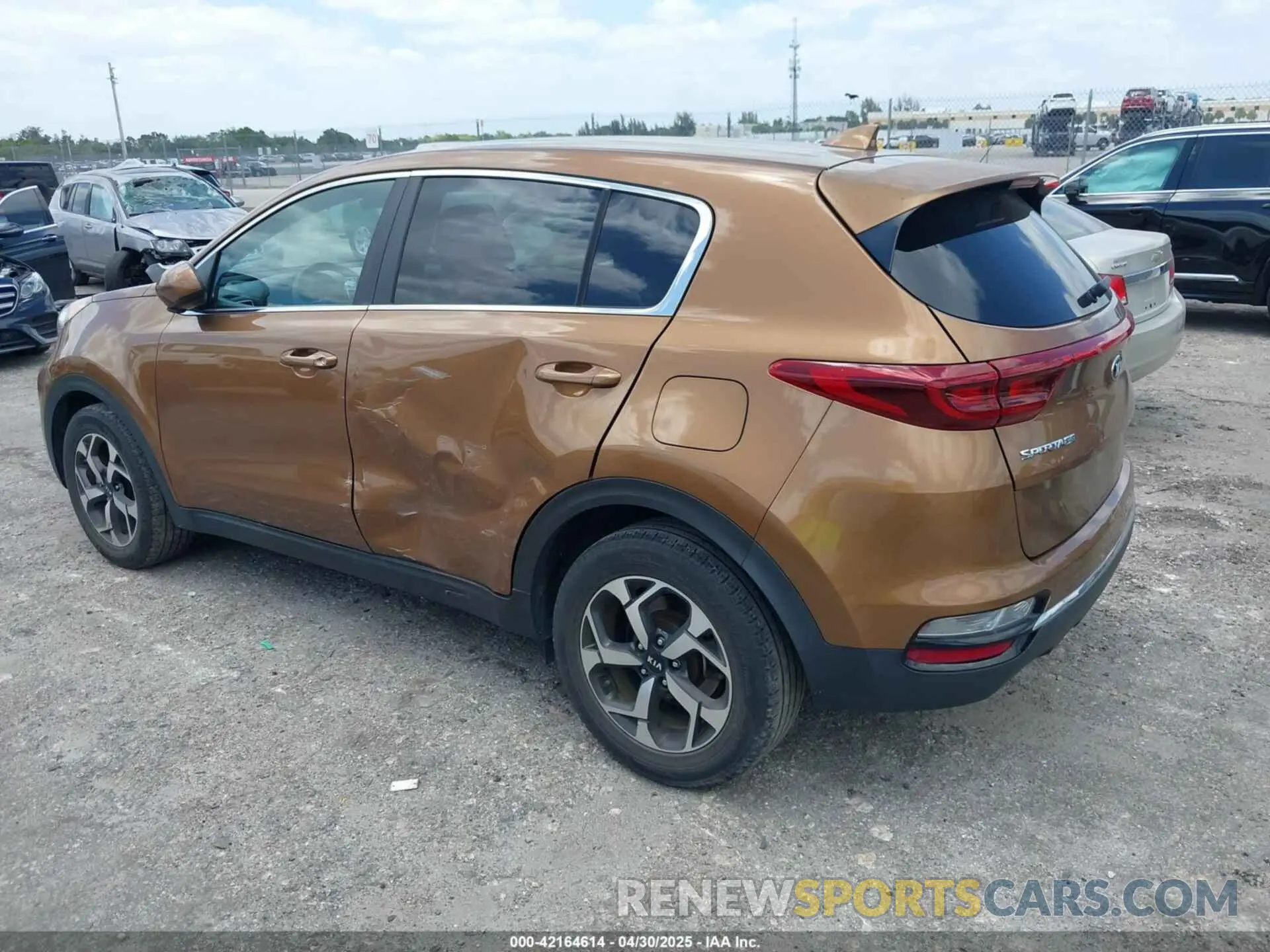 3 Photograph of a damaged car KNDPM3AC7M7885002 KIA SPORTAGE 2021