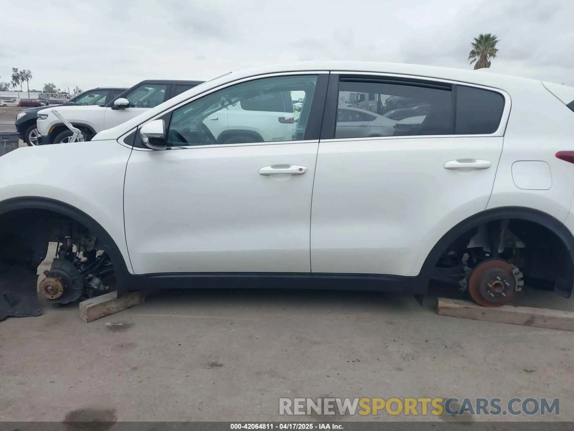 13 Photograph of a damaged car KNDPM3AC8M7848797 KIA SPORTAGE 2021
