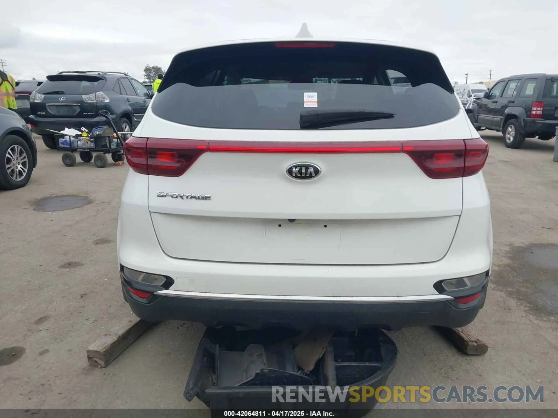 15 Photograph of a damaged car KNDPM3AC8M7848797 KIA SPORTAGE 2021