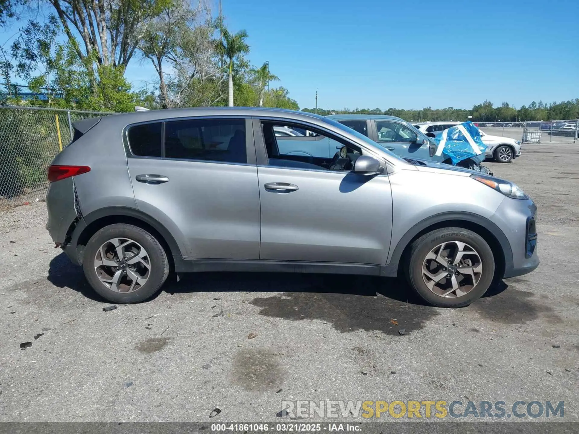 14 Photograph of a damaged car KNDPM3AC8M7925443 KIA SPORTAGE 2021