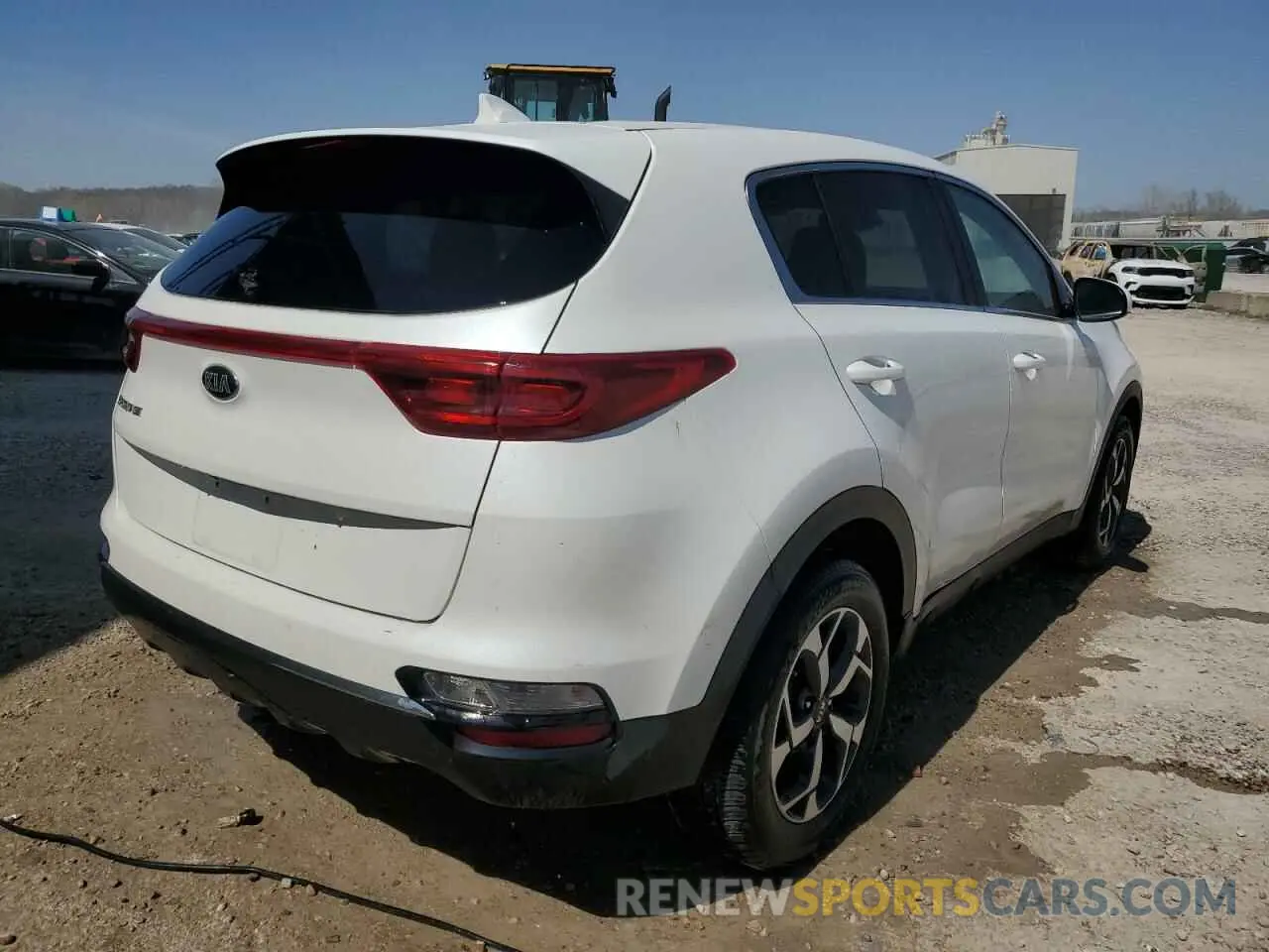 3 Photograph of a damaged car KNDPM3AC8M7935521 KIA SPORTAGE 2021