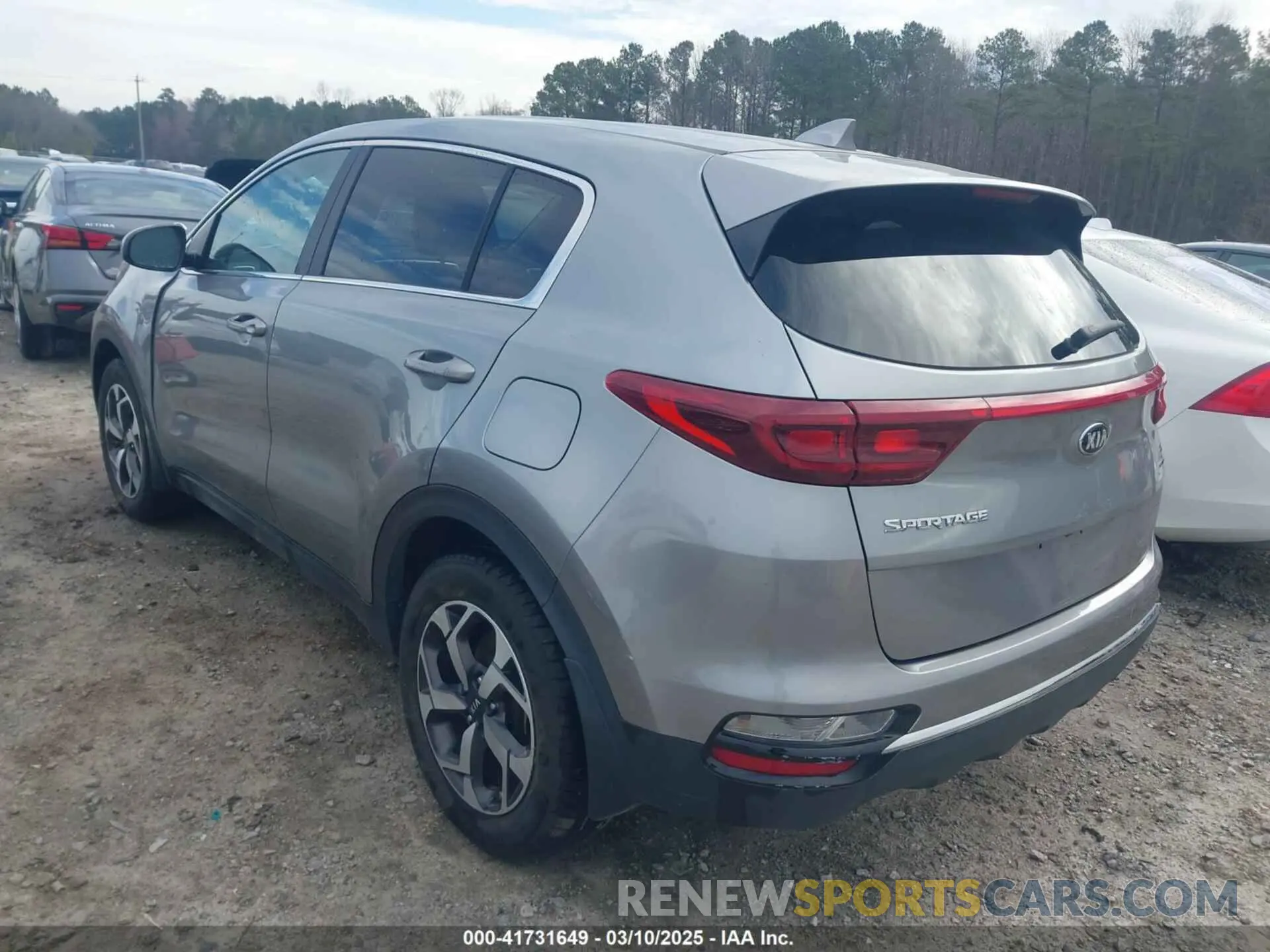 3 Photograph of a damaged car KNDPM3AC8M7938693 KIA SPORTAGE 2021