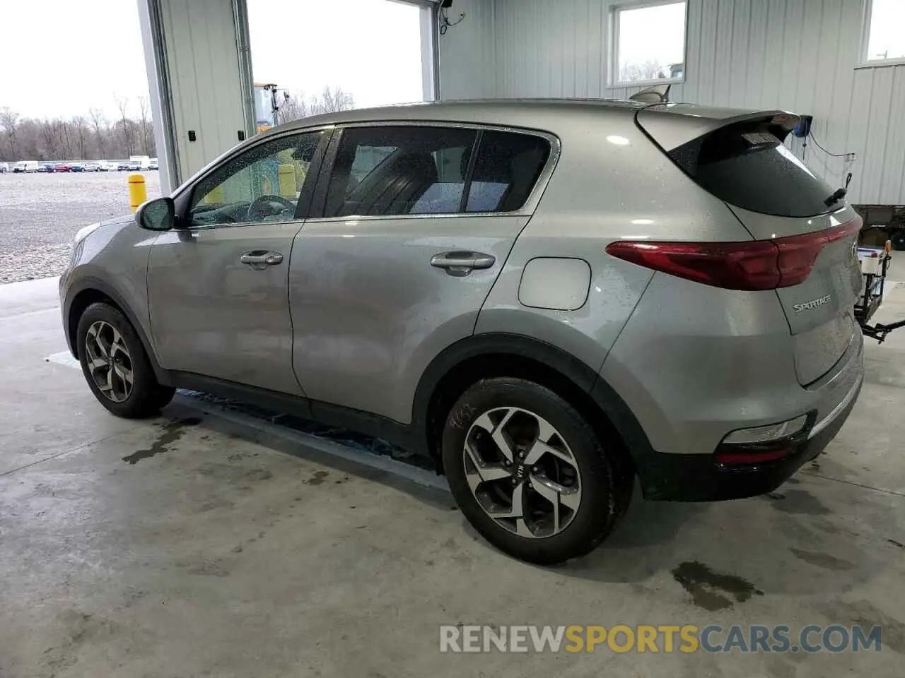 2 Photograph of a damaged car KNDPM3AC9M7916850 KIA SPORTAGE 2021