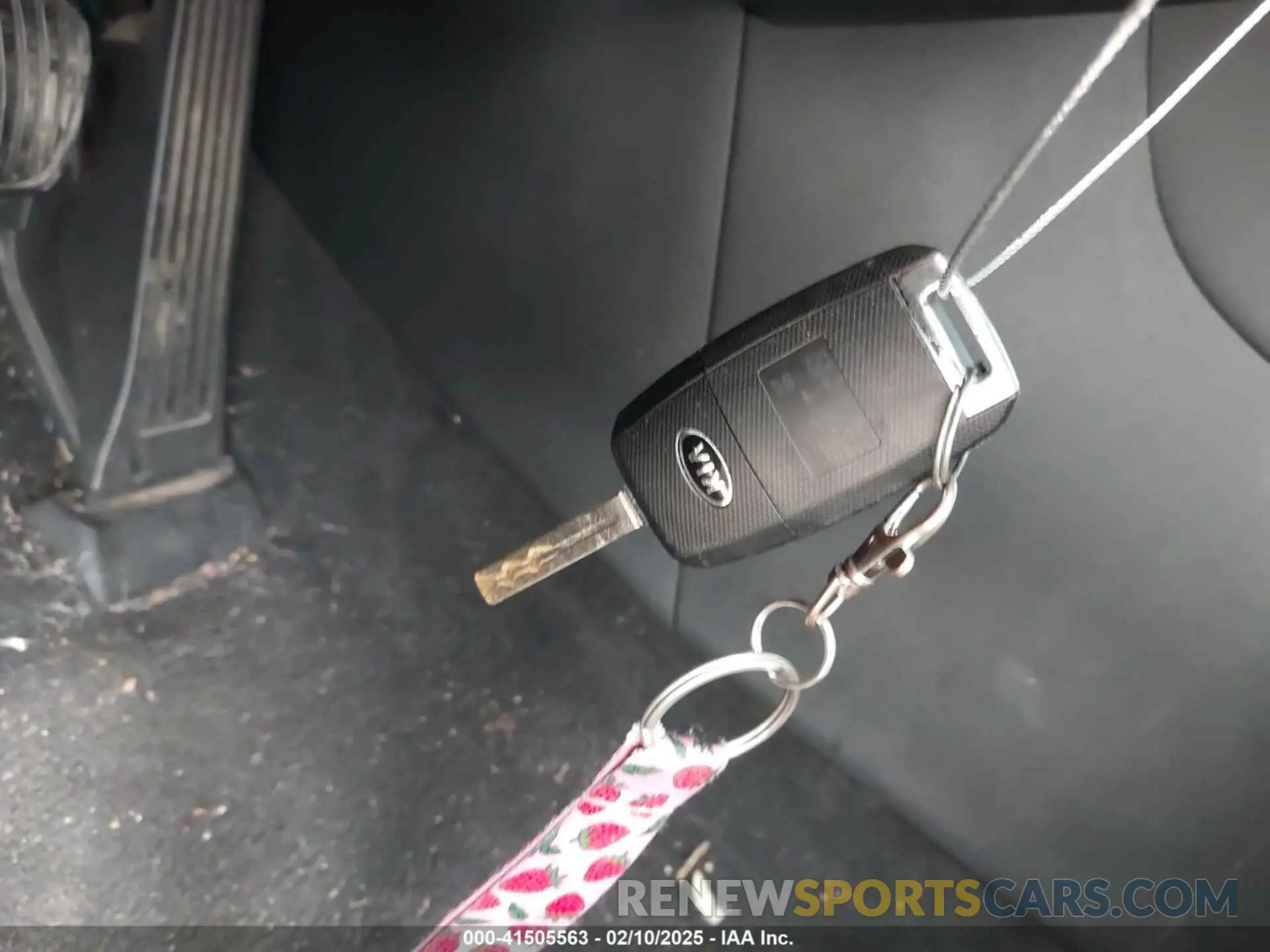 11 Photograph of a damaged car KNDPM3AC9M7926293 KIA SPORTAGE 2021