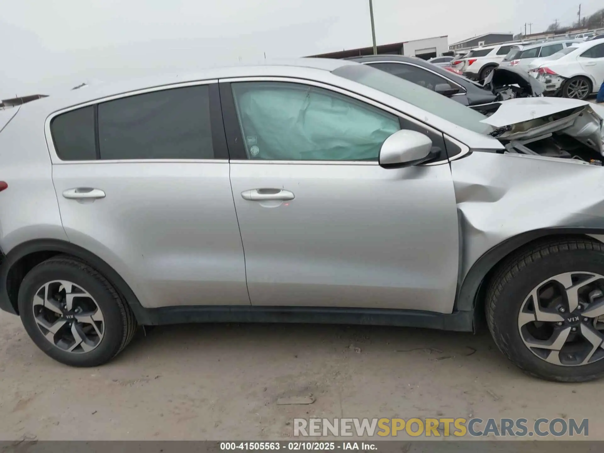14 Photograph of a damaged car KNDPM3AC9M7926293 KIA SPORTAGE 2021