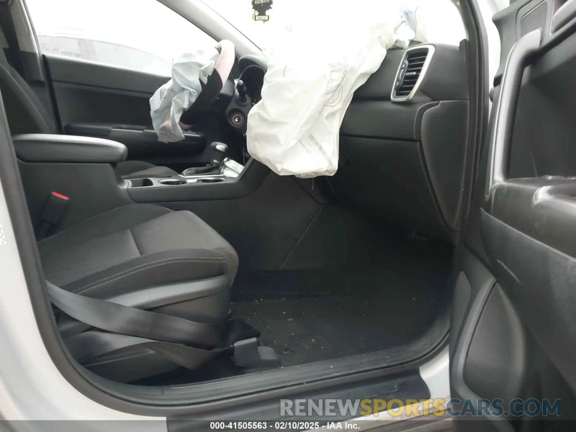 5 Photograph of a damaged car KNDPM3AC9M7926293 KIA SPORTAGE 2021