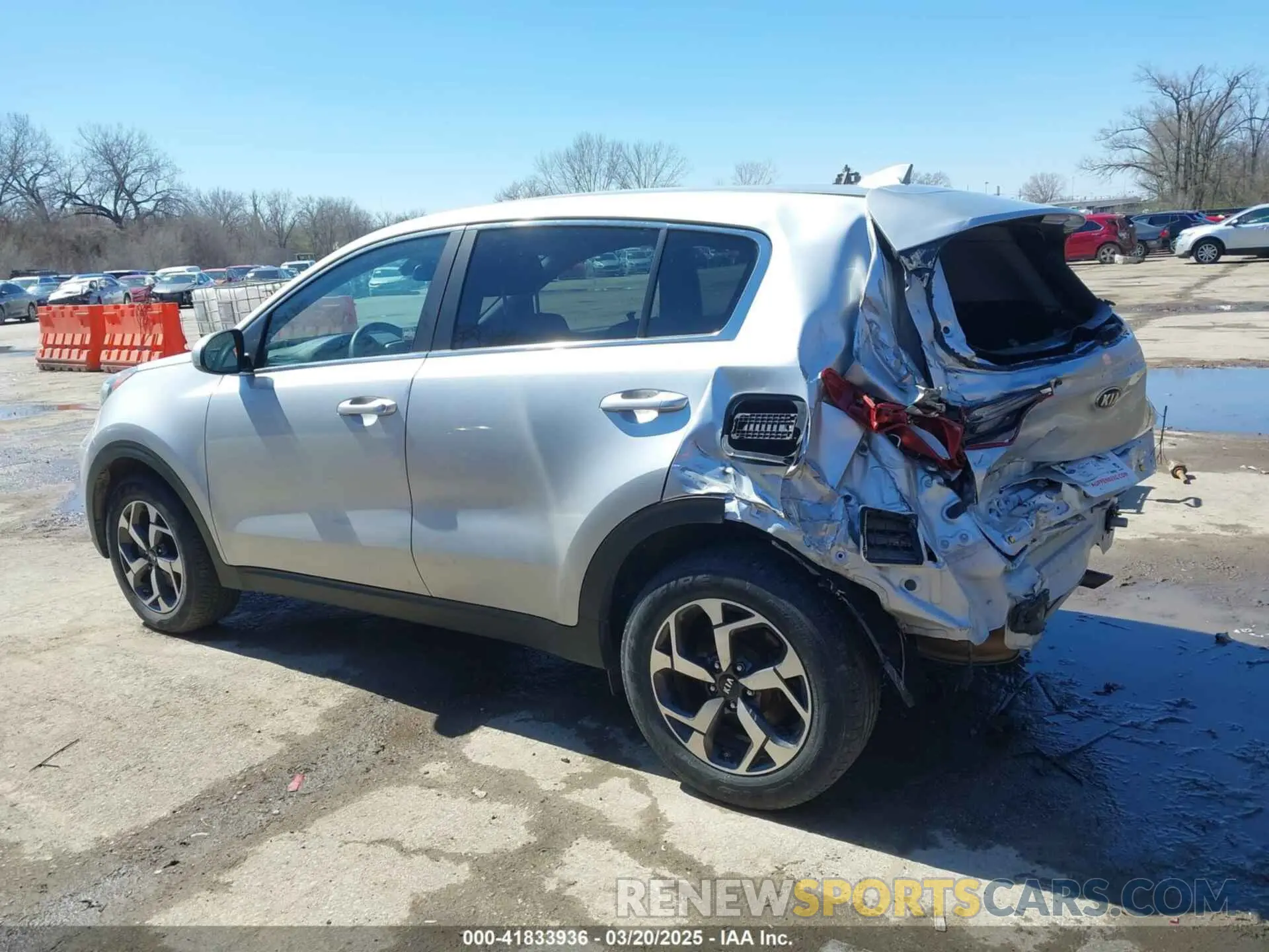 15 Photograph of a damaged car KNDPM3AC9M7927654 KIA SPORTAGE 2021
