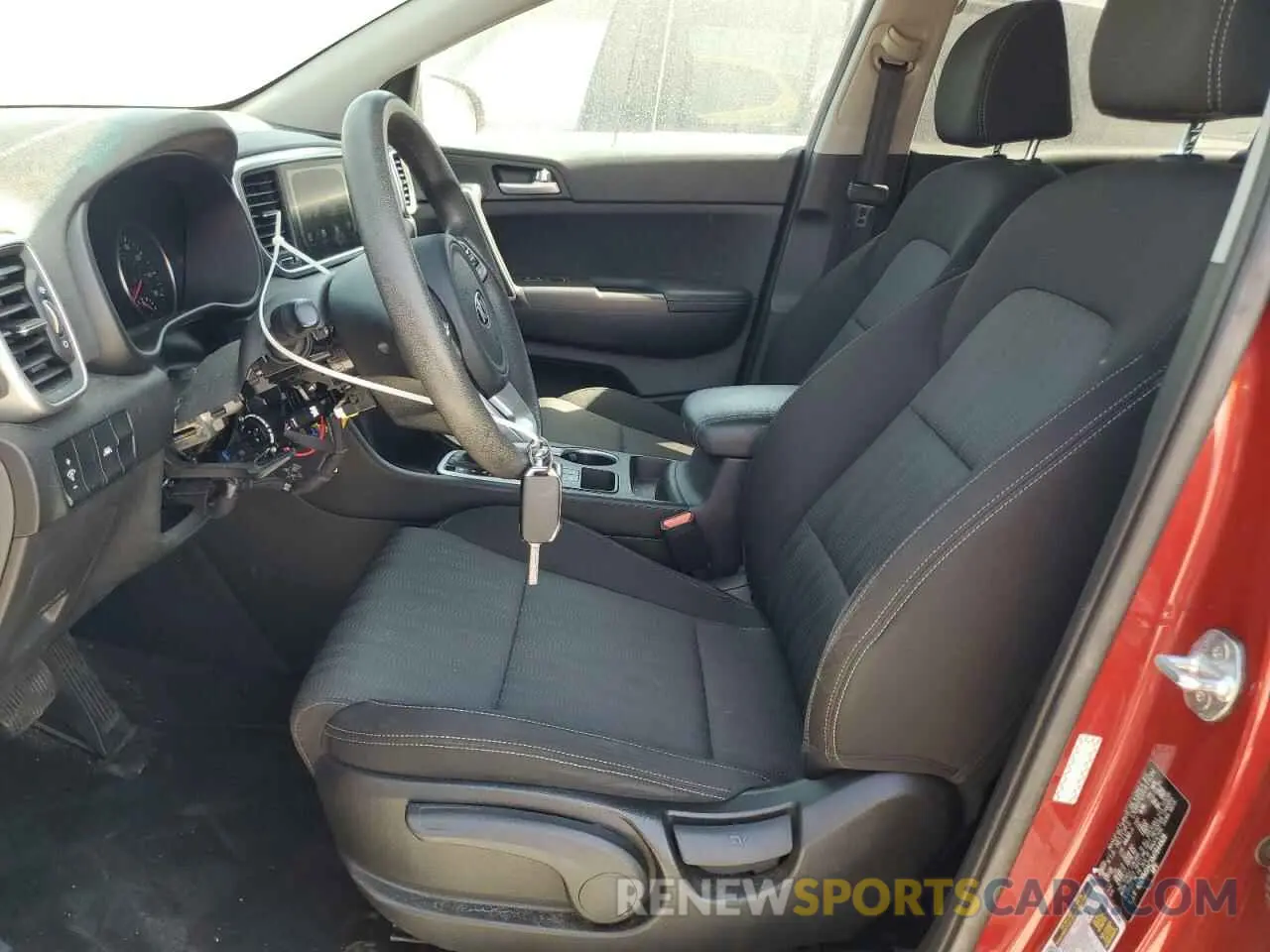 7 Photograph of a damaged car KNDPM3ACXM7844928 KIA SPORTAGE 2021