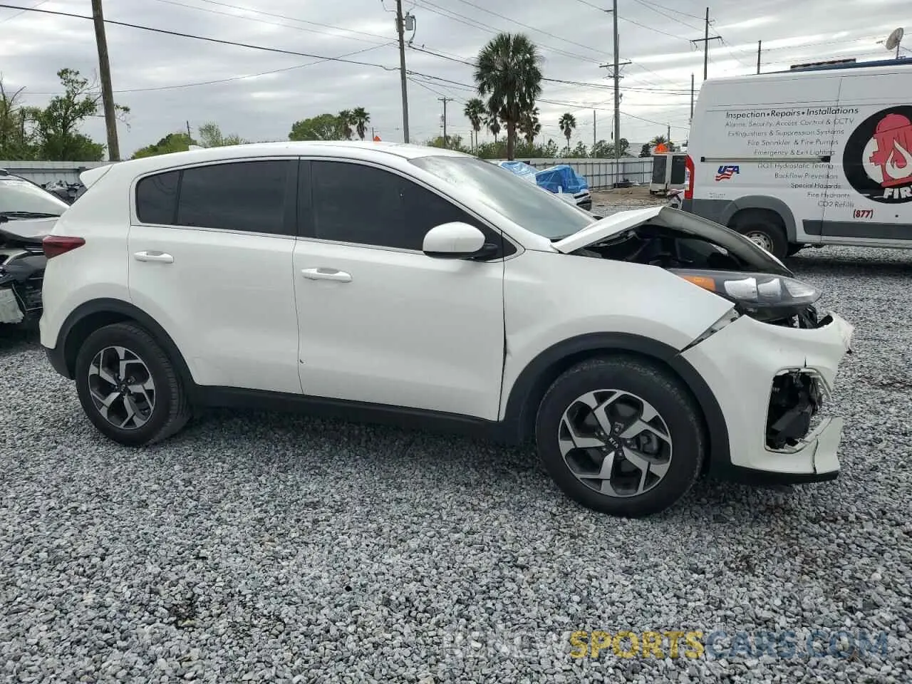 4 Photograph of a damaged car KNDPM3ACXM7915352 KIA SPORTAGE 2021