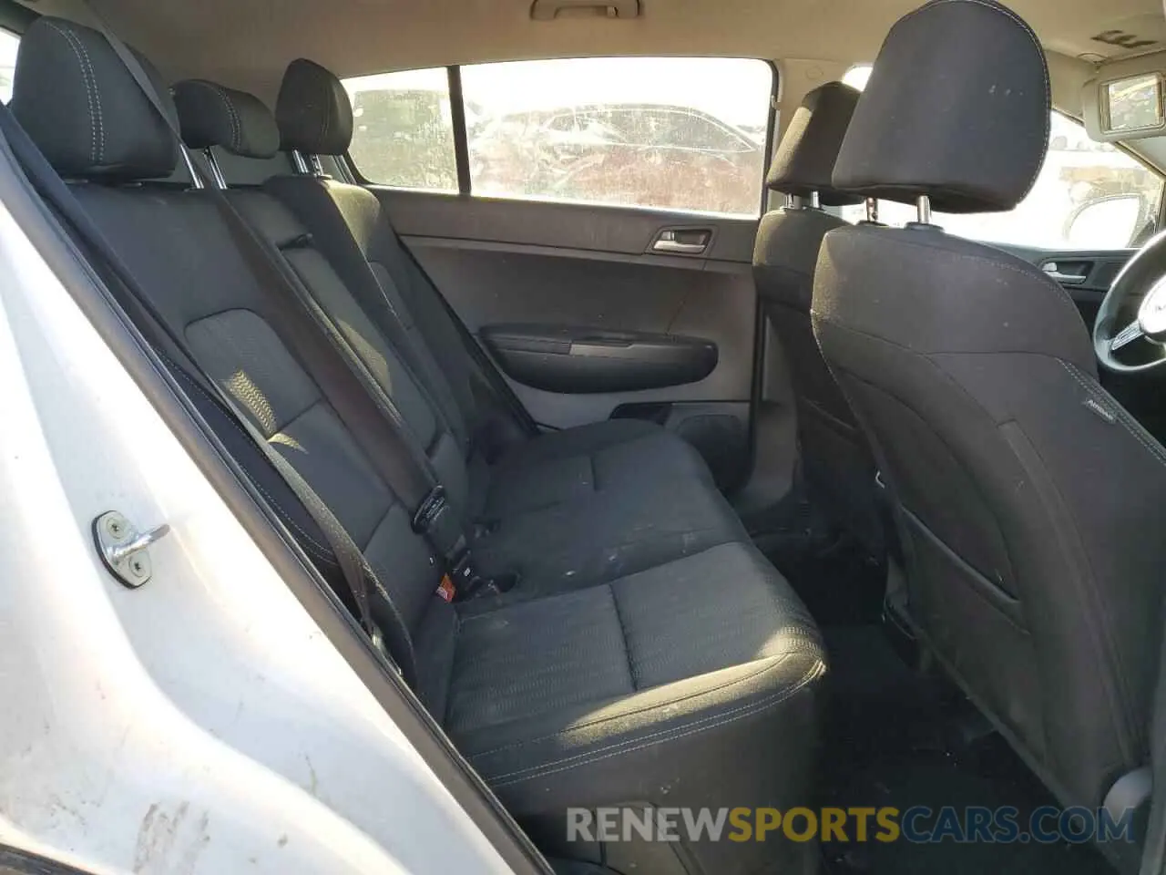 10 Photograph of a damaged car KNDPM3ACXM7917277 KIA SPORTAGE 2021