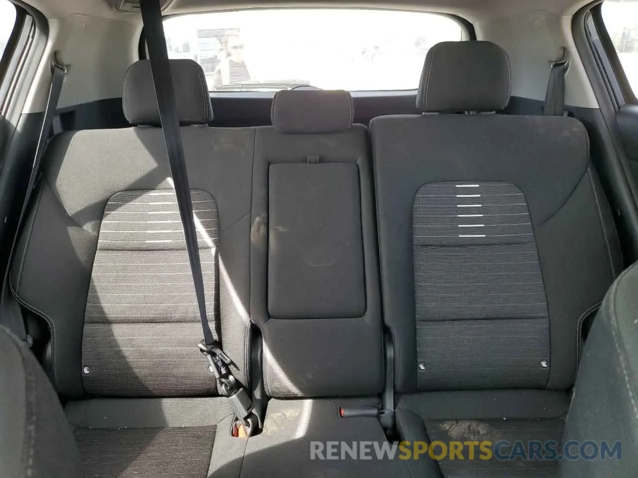 10 Photograph of a damaged car KNDPMCAC0M7843433 KIA SPORTAGE 2021