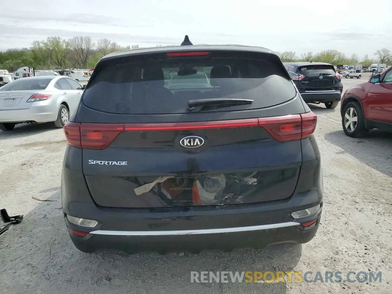 6 Photograph of a damaged car KNDPMCAC0M7843433 KIA SPORTAGE 2021