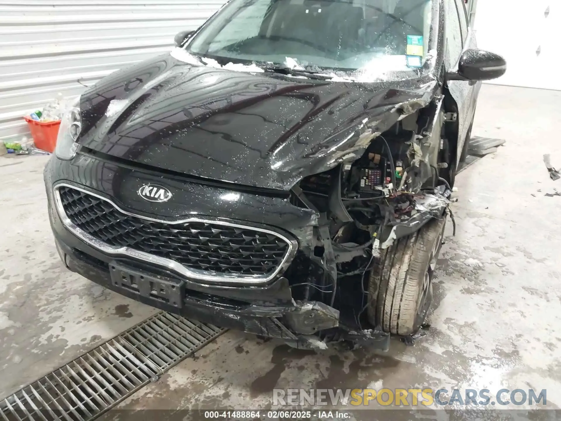 6 Photograph of a damaged car KNDPMCAC0M7895368 KIA SPORTAGE 2021