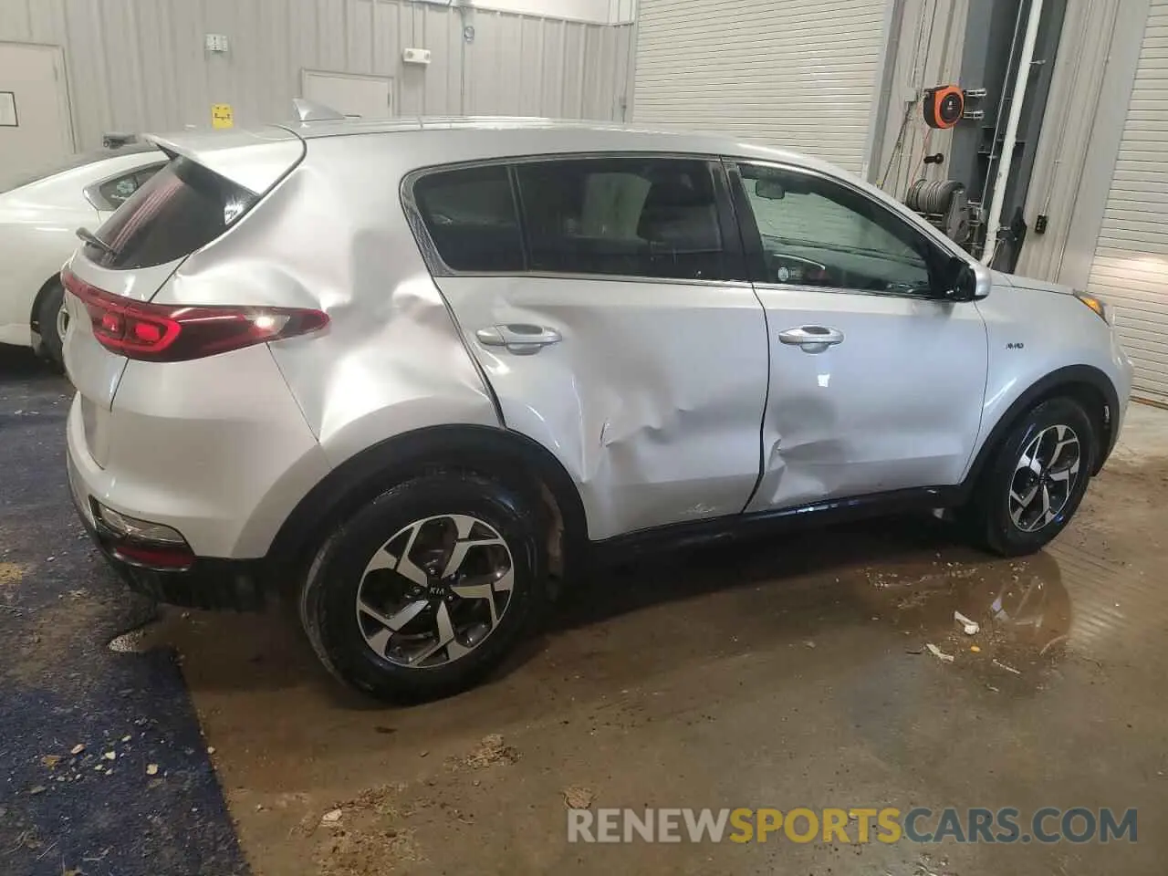 3 Photograph of a damaged car KNDPMCAC0M7900701 KIA SPORTAGE 2021
