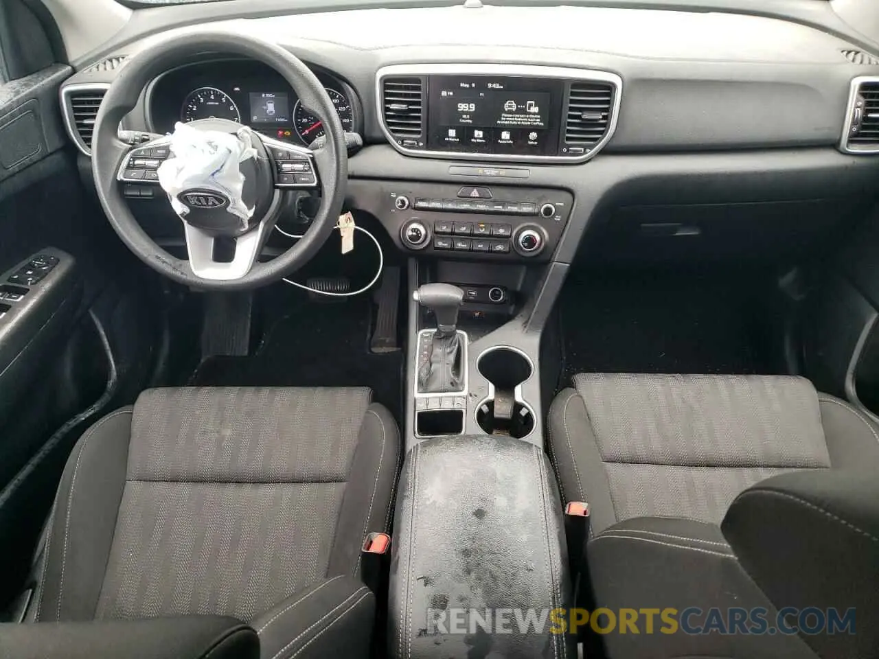 8 Photograph of a damaged car KNDPMCAC0M7906076 KIA SPORTAGE 2021