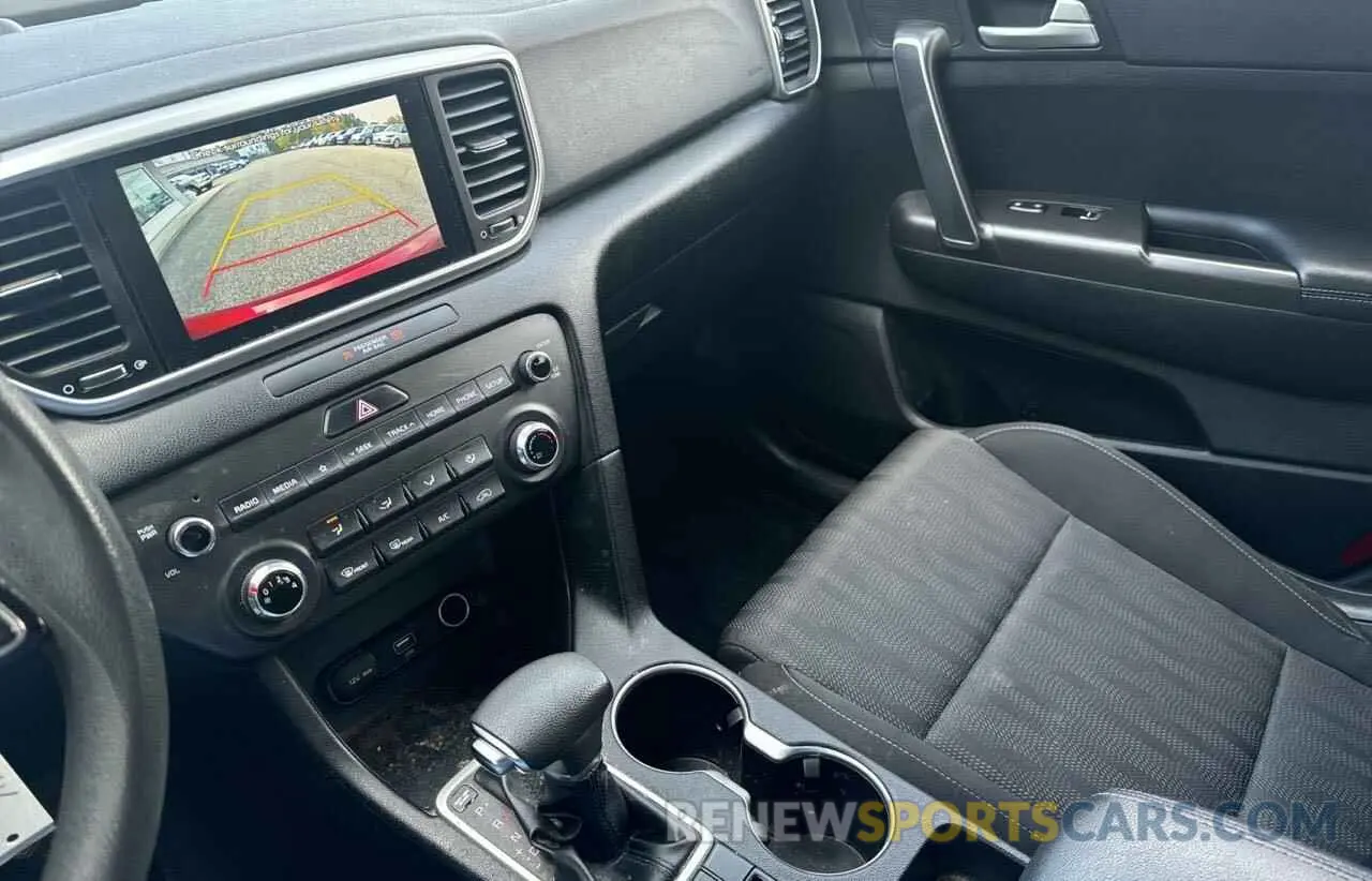 9 Photograph of a damaged car KNDPMCAC0M7906613 KIA SPORTAGE 2021