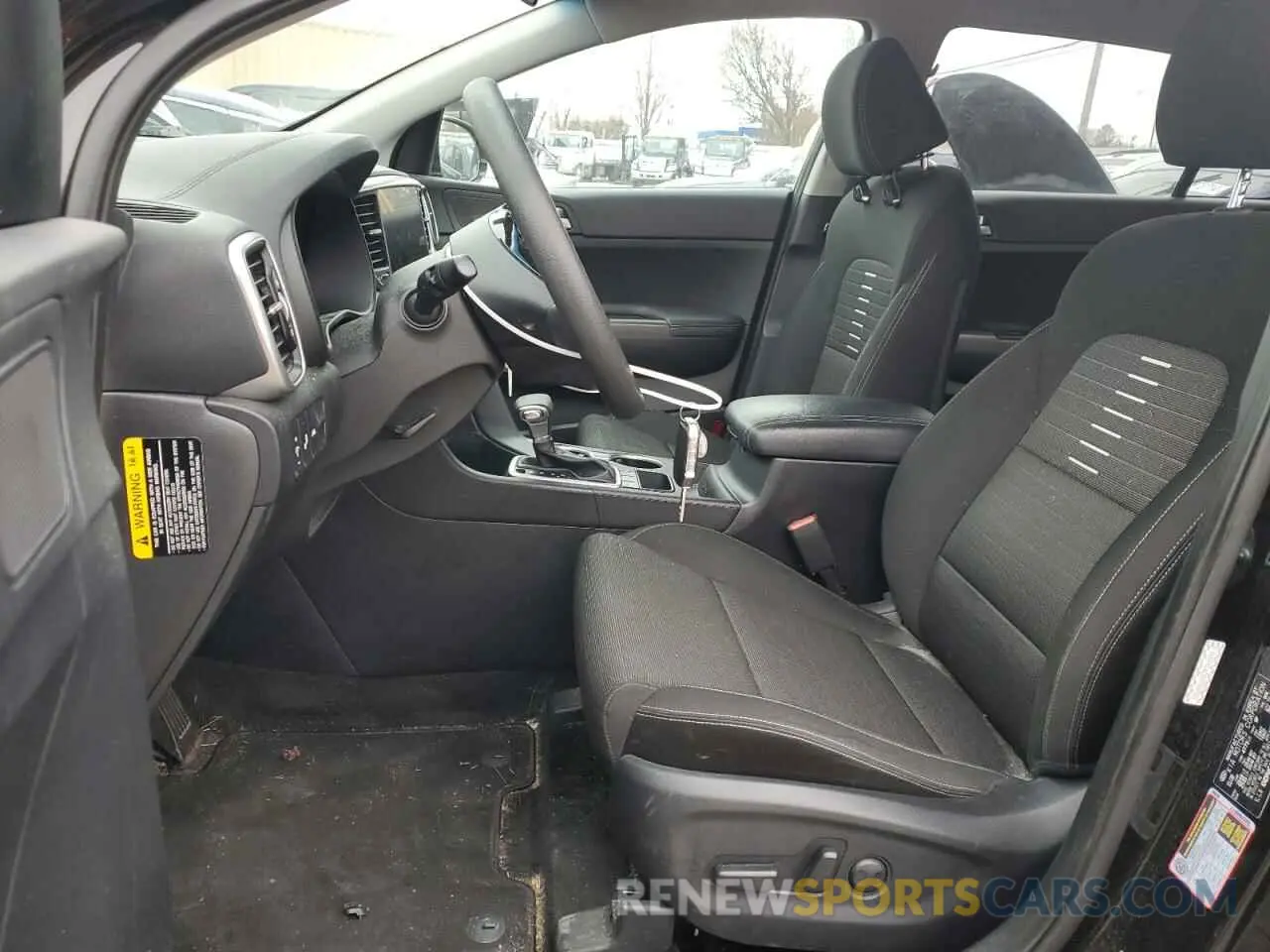 7 Photograph of a damaged car KNDPMCAC0M7909785 KIA SPORTAGE 2021