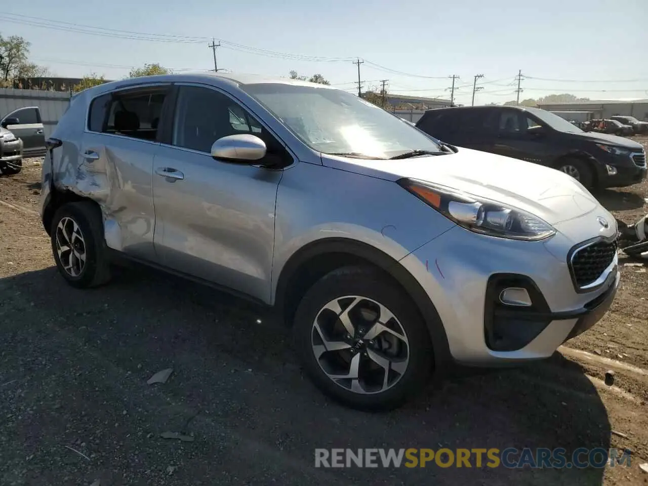4 Photograph of a damaged car KNDPMCAC0M7917921 KIA SPORTAGE 2021