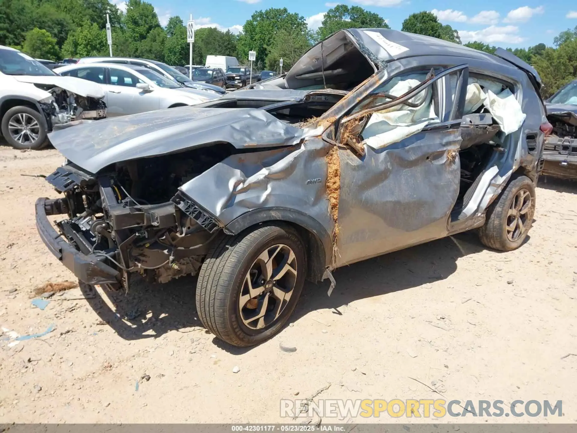2 Photograph of a damaged car KNDPMCAC1M7847670 KIA SPORTAGE 2021