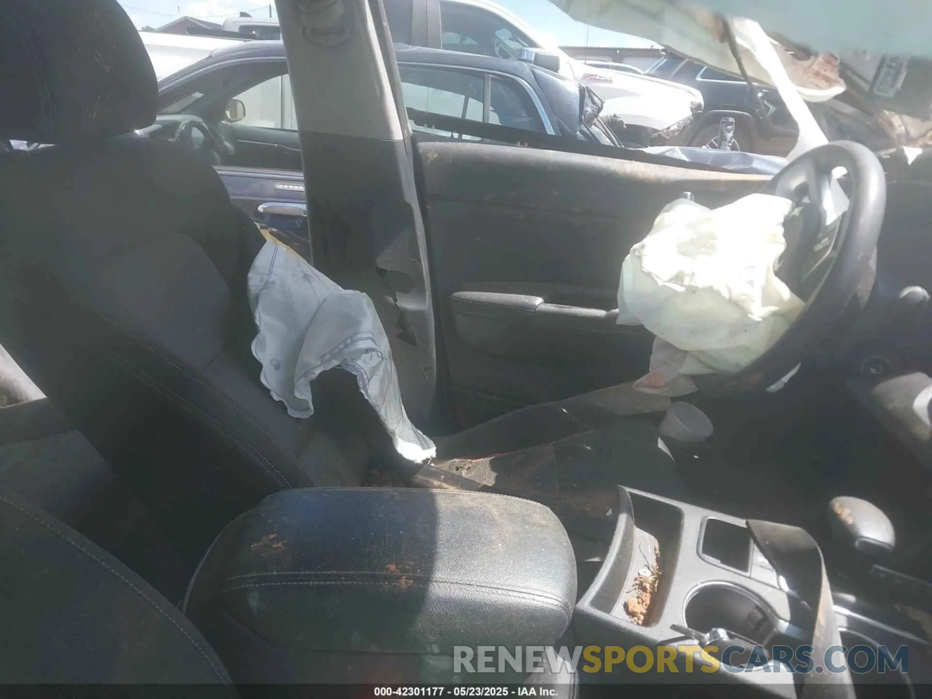 5 Photograph of a damaged car KNDPMCAC1M7847670 KIA SPORTAGE 2021