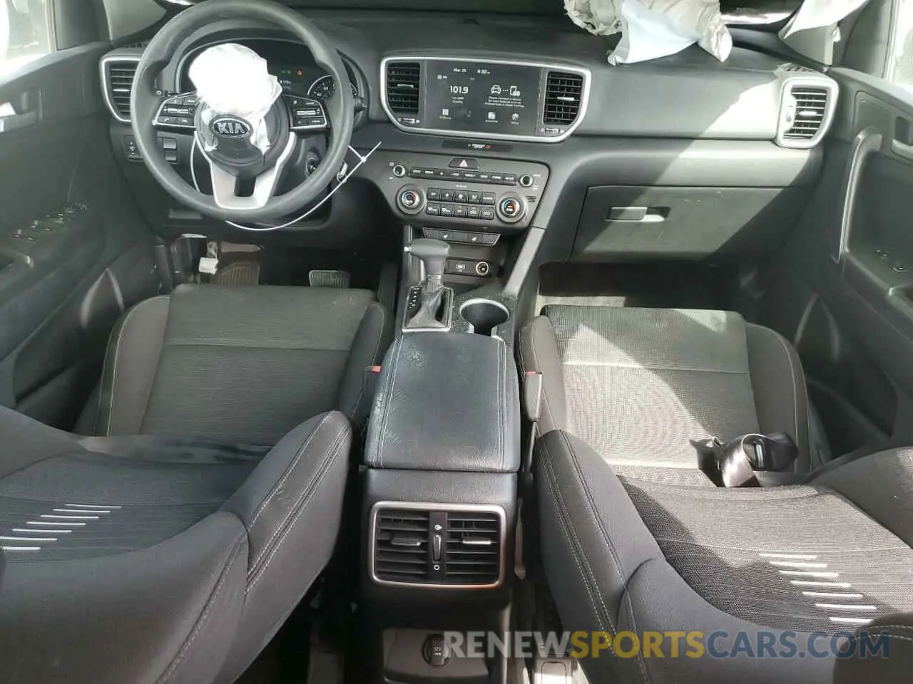 8 Photograph of a damaged car KNDPMCAC1M7854764 KIA SPORTAGE 2021