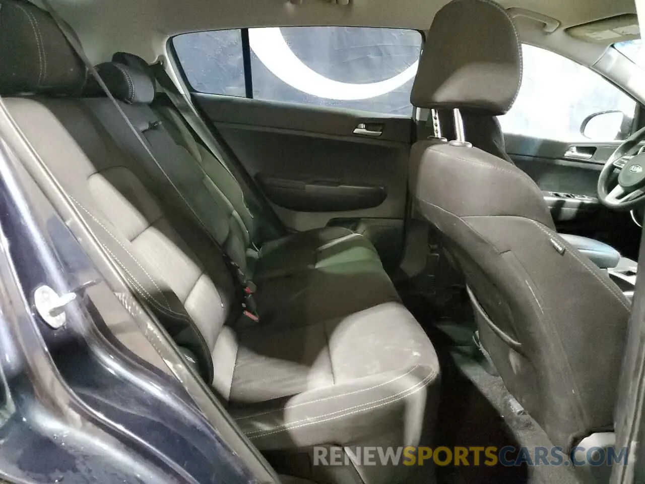 11 Photograph of a damaged car KNDPMCAC1M7867367 KIA SPORTAGE 2021