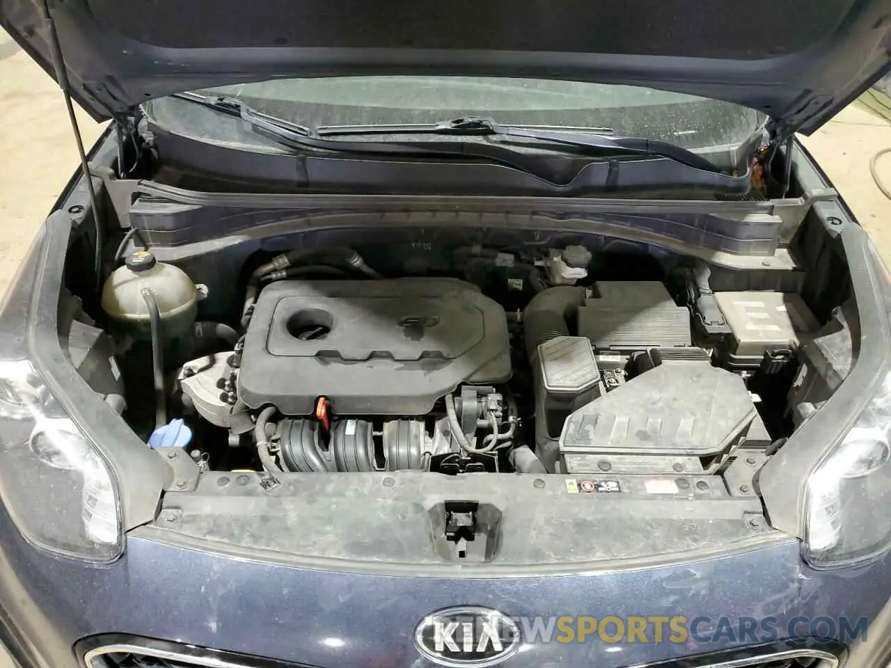 12 Photograph of a damaged car KNDPMCAC1M7867367 KIA SPORTAGE 2021