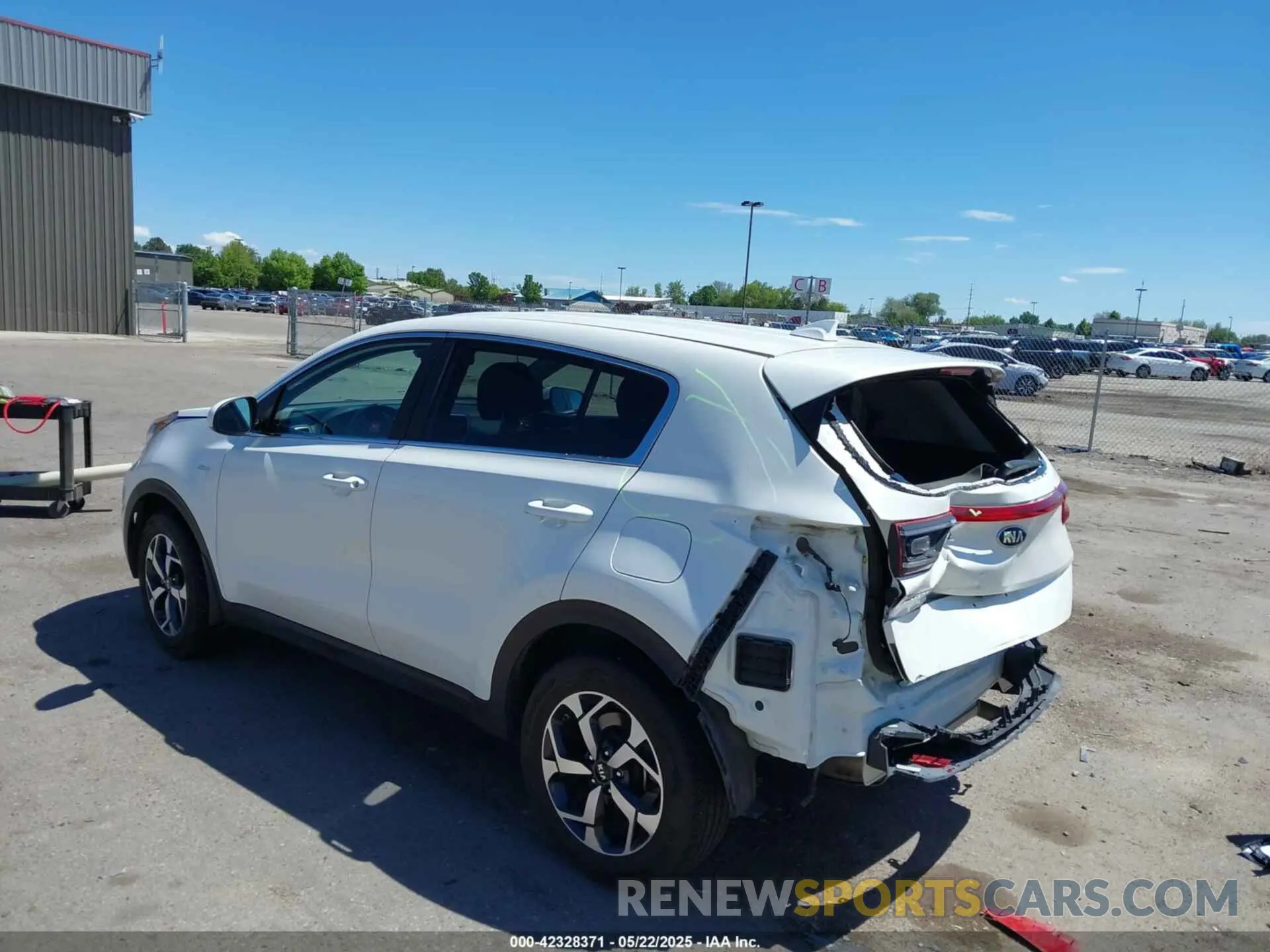 3 Photograph of a damaged car KNDPMCAC1M7941791 KIA SPORTAGE 2021
