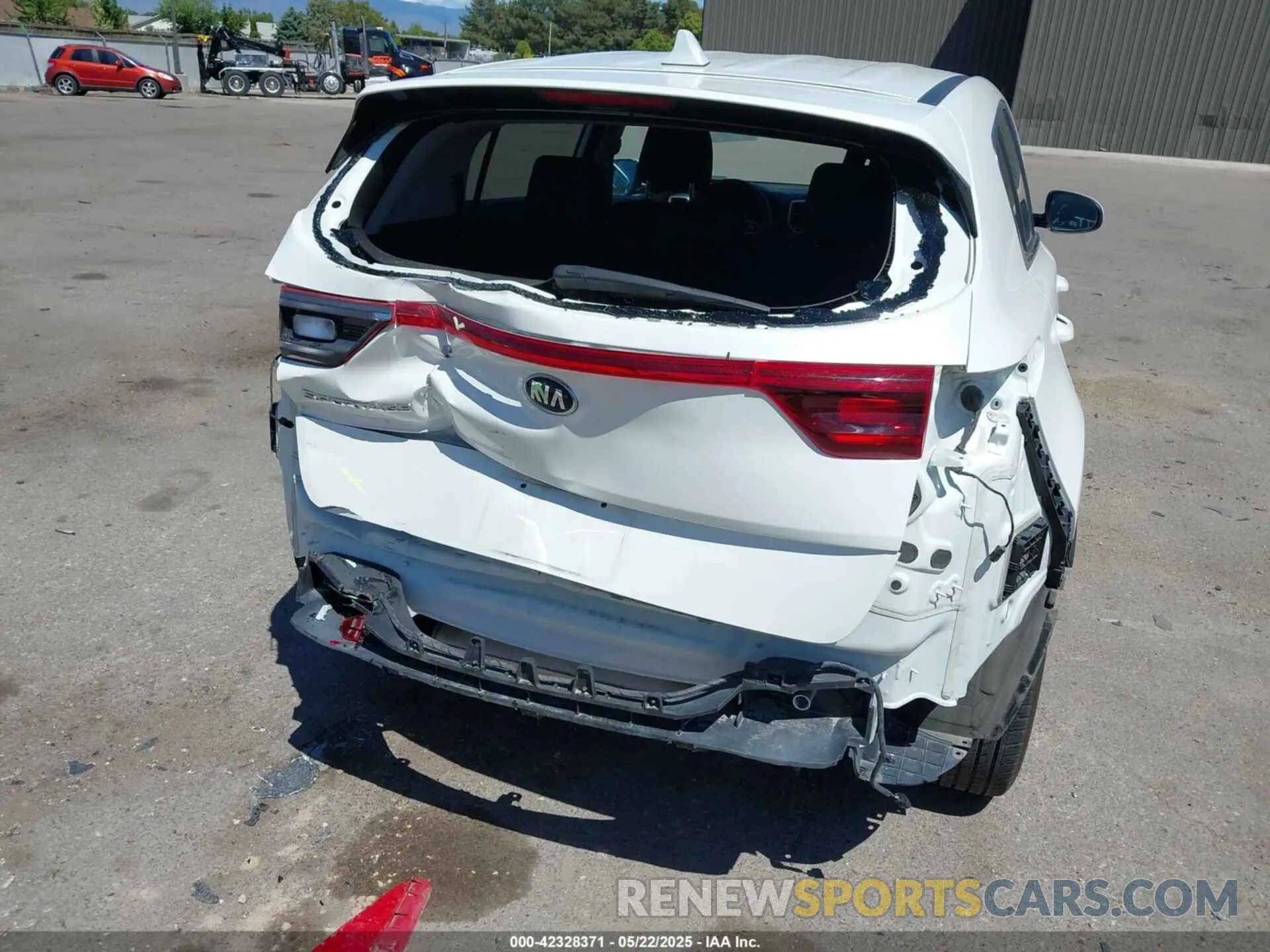 6 Photograph of a damaged car KNDPMCAC1M7941791 KIA SPORTAGE 2021