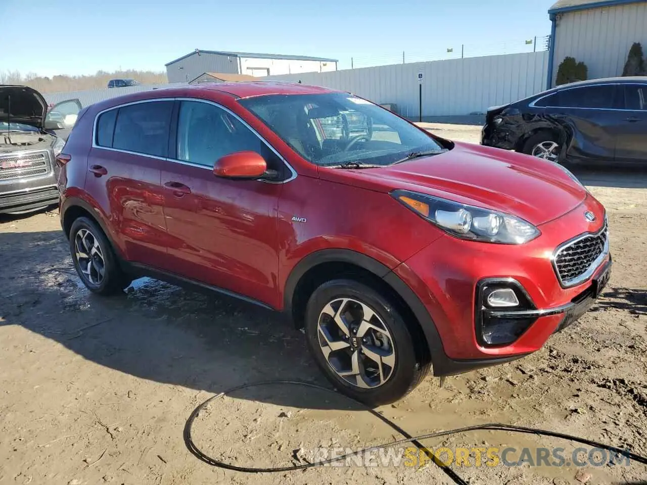 4 Photograph of a damaged car KNDPMCAC1M7944254 KIA SPORTAGE 2021