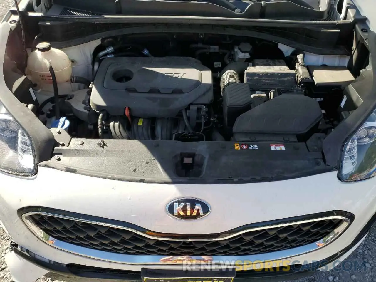 12 Photograph of a damaged car KNDPMCAC1M7944500 KIA SPORTAGE 2021