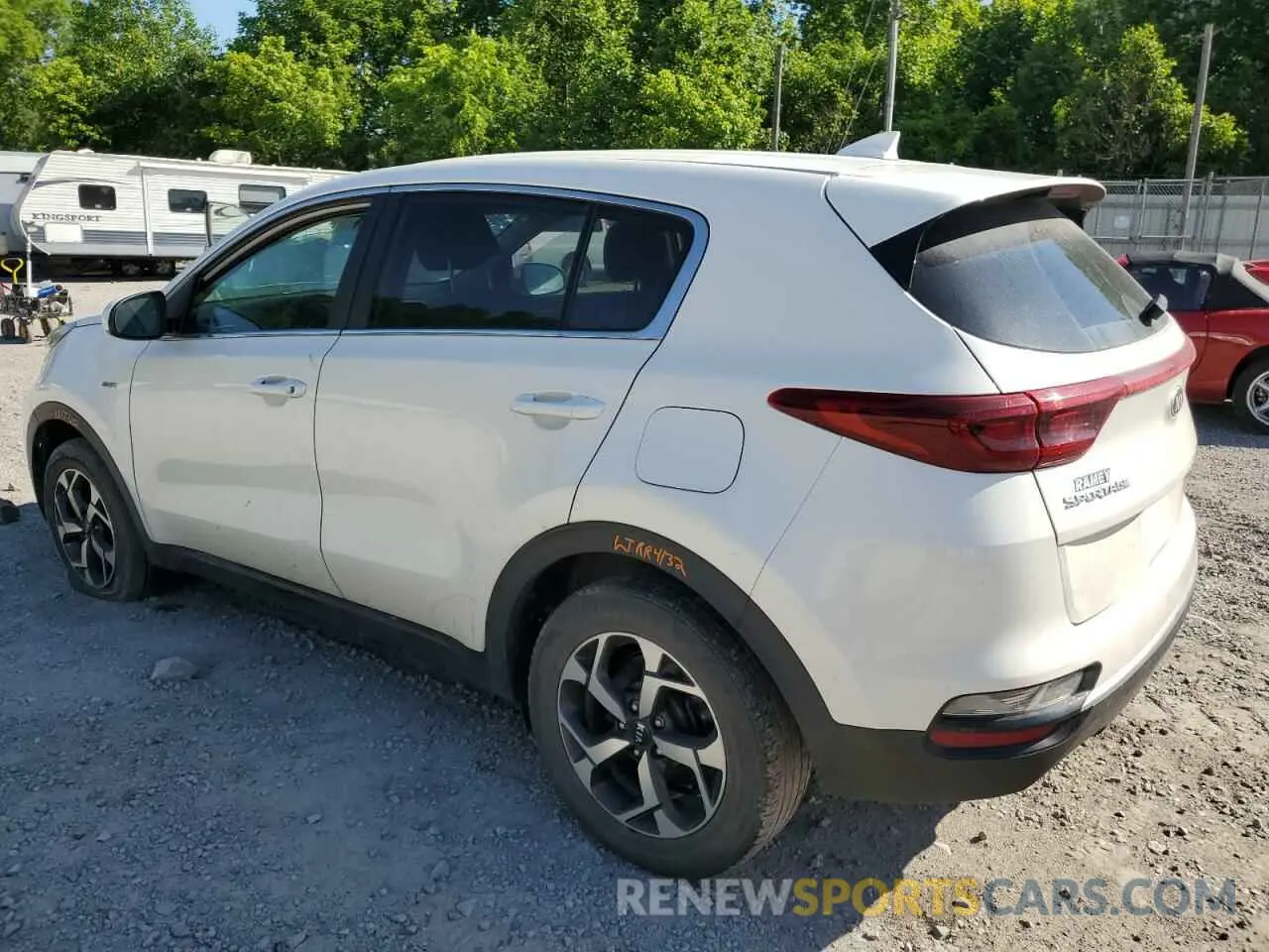 2 Photograph of a damaged car KNDPMCAC1M7944500 KIA SPORTAGE 2021