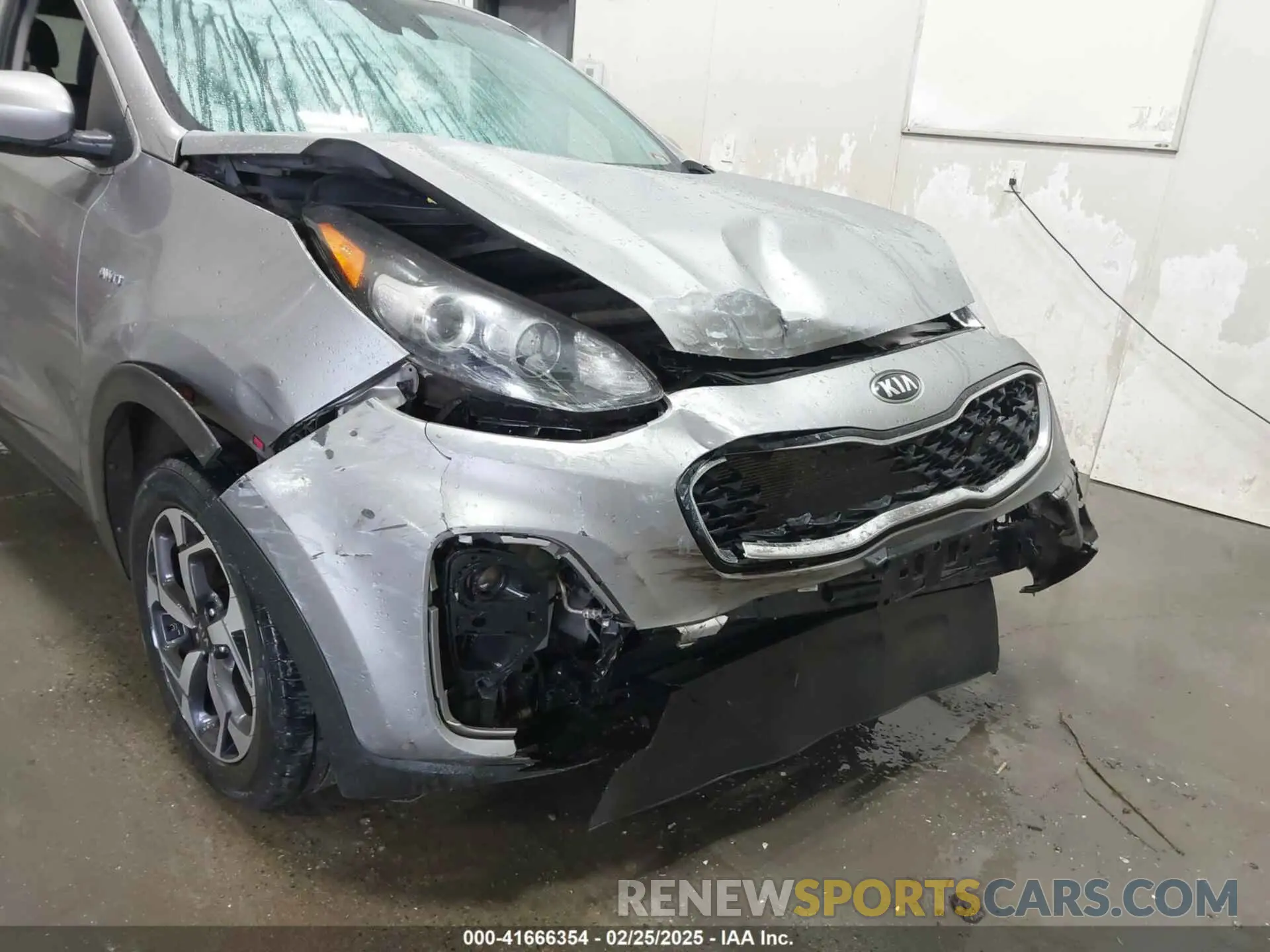 6 Photograph of a damaged car KNDPMCAC2M7886638 KIA SPORTAGE 2021