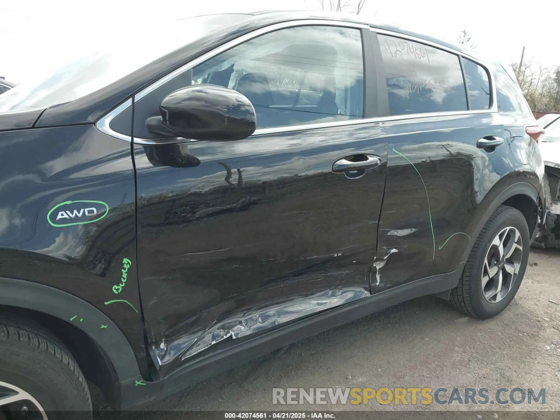 6 Photograph of a damaged car KNDPMCAC2M7931450 KIA SPORTAGE 2021
