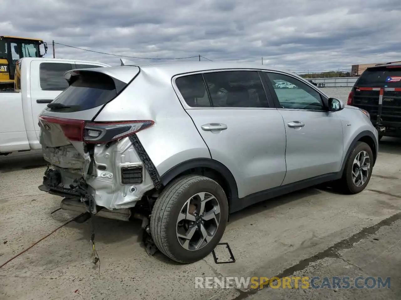 3 Photograph of a damaged car KNDPMCAC2M7933697 KIA SPORTAGE 2021